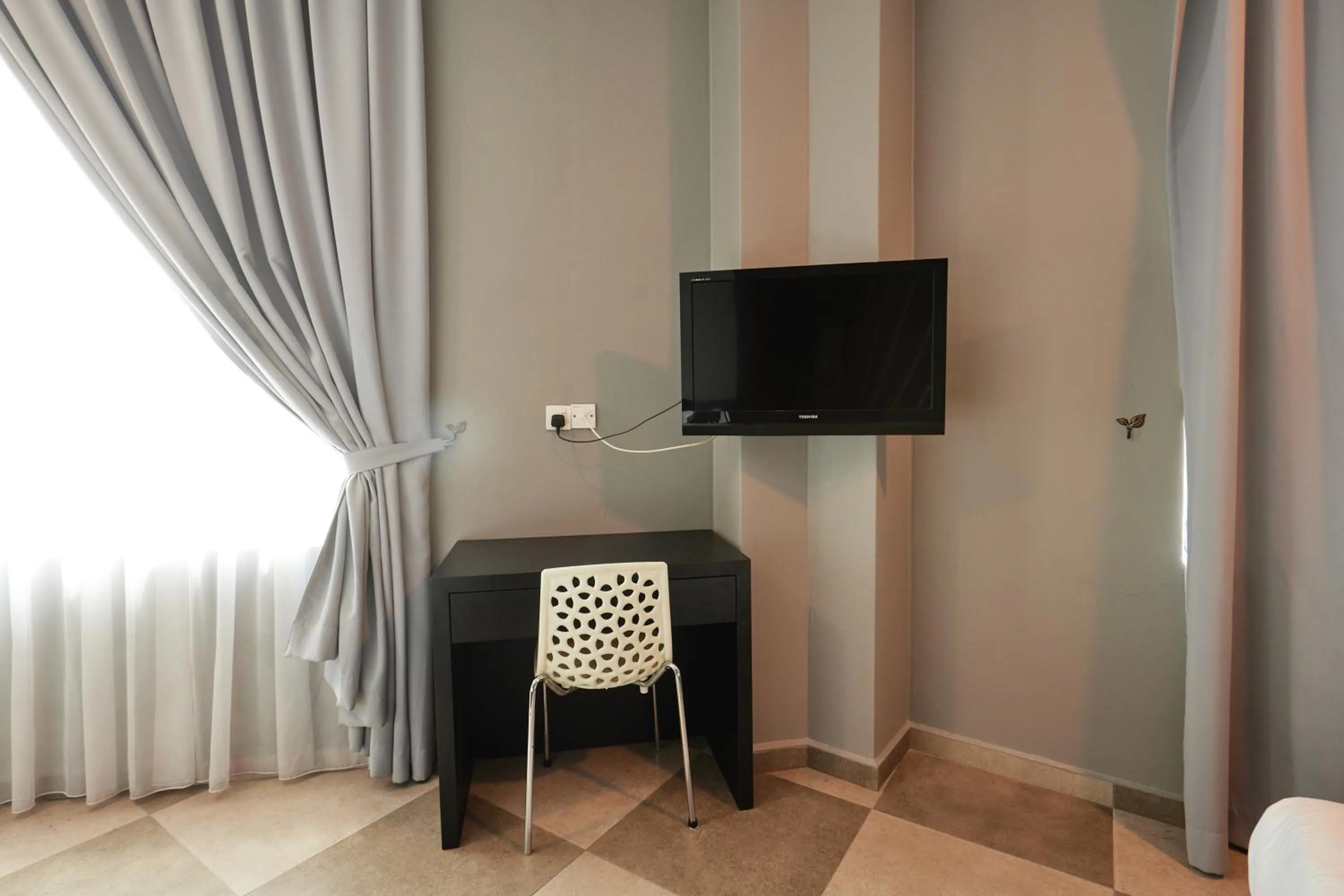 TV and multimedia in Elite Hotel Muar