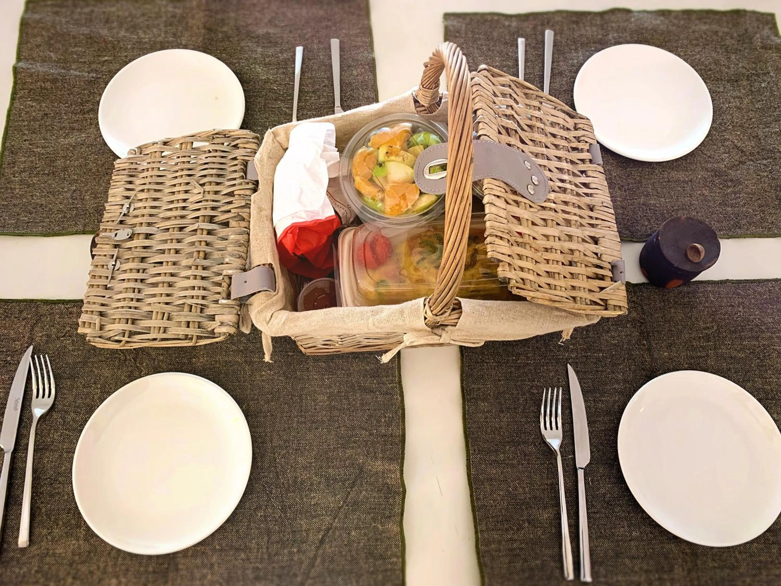 Breakfast in Le Blanc Nest Santorini - Family / Couples Luxury House