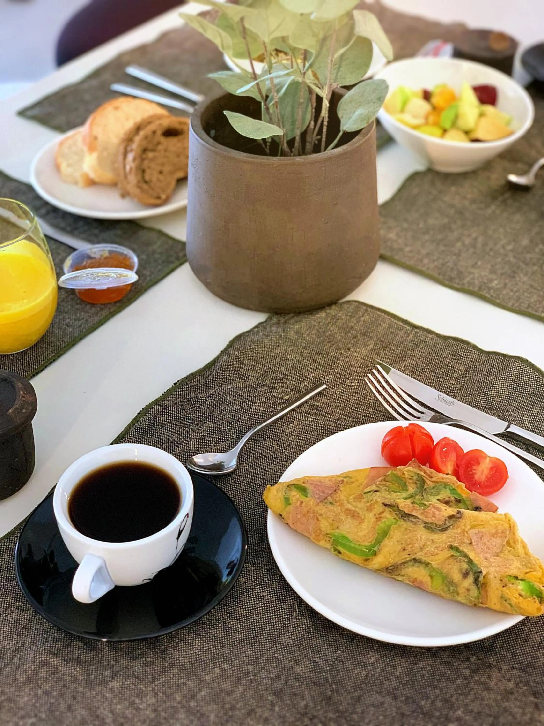 Breakfast in Le Blanc Nest Santorini - Family / Couples Luxury House