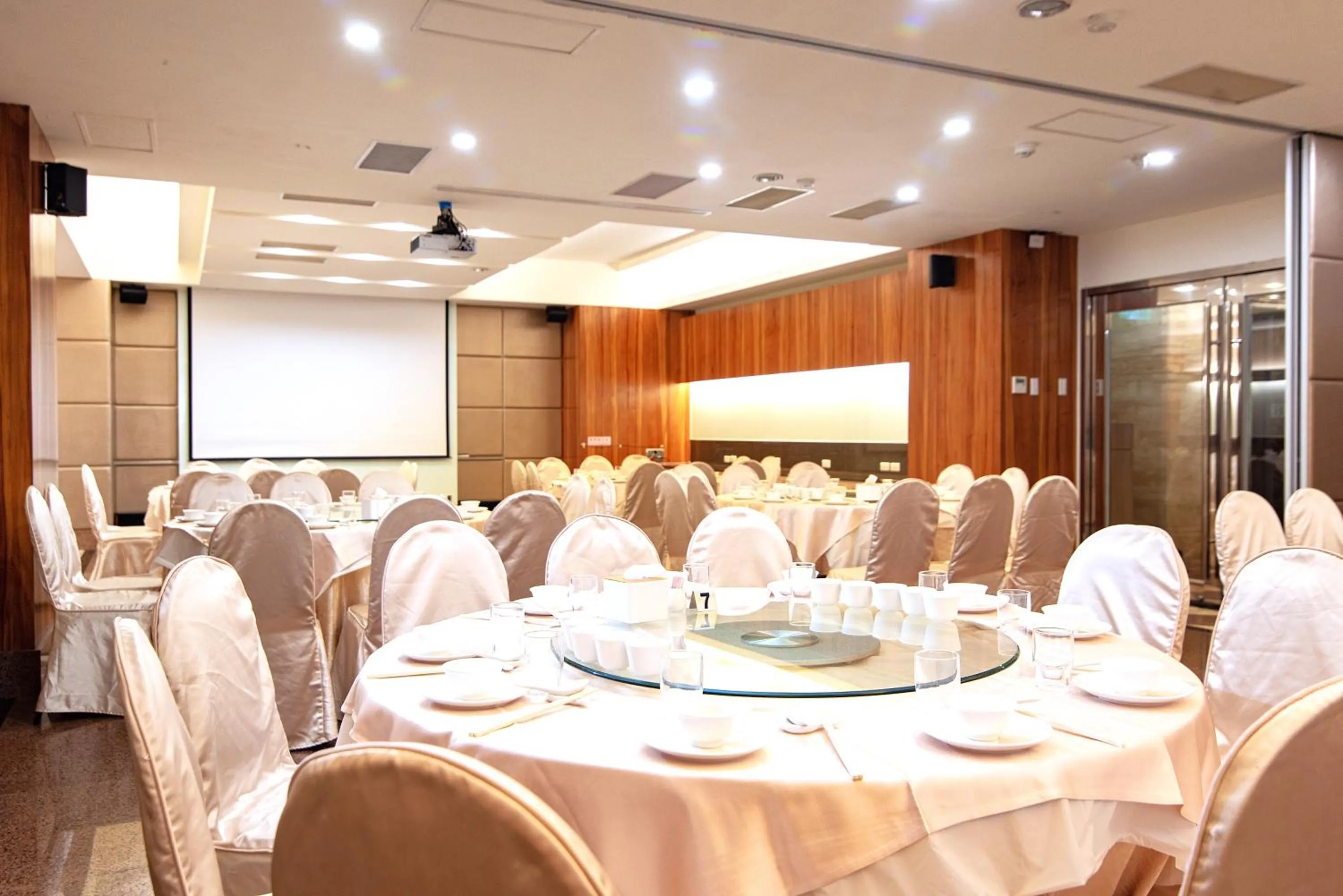 Restaurant/places to eat in Lishiuan Hotel