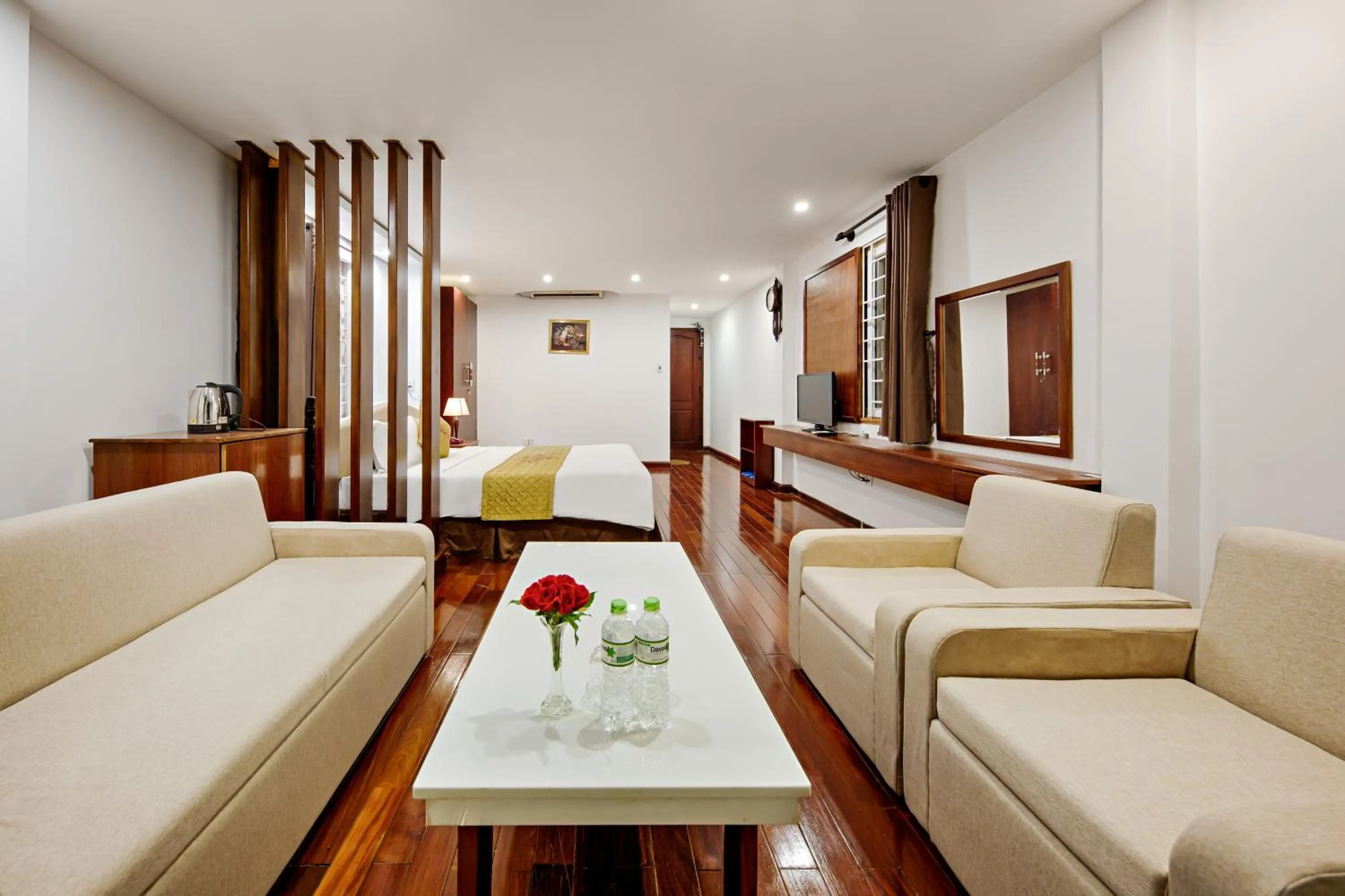 Living room in Catinal Hotel