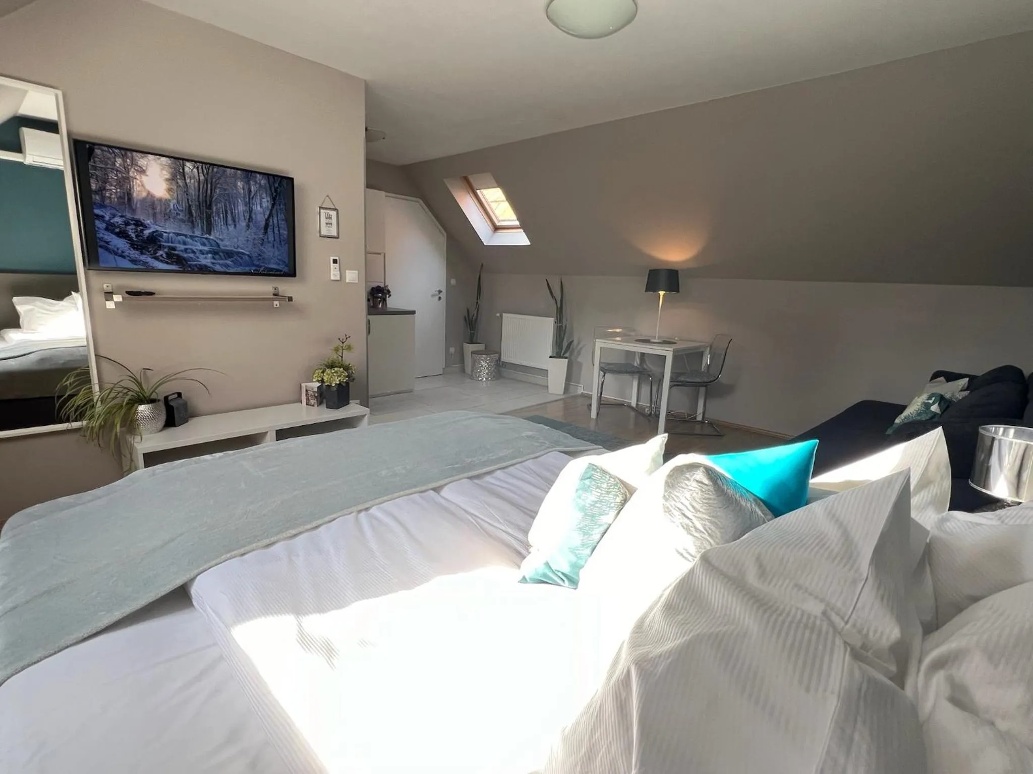 Photo of the whole room, Bed in Margaréta Garden & SPA