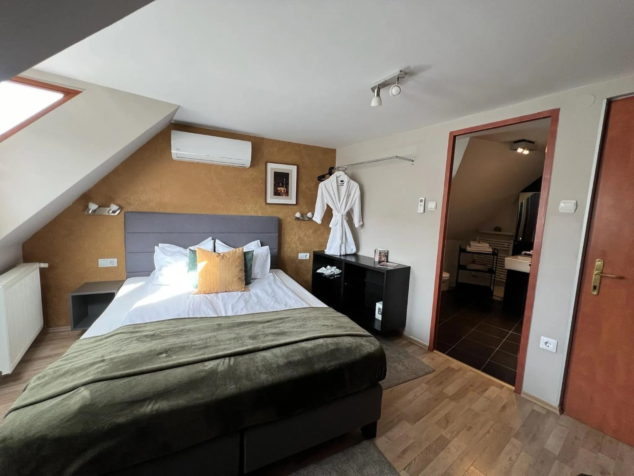 Photo of the whole room, Bed in Margaréta Garden & SPA