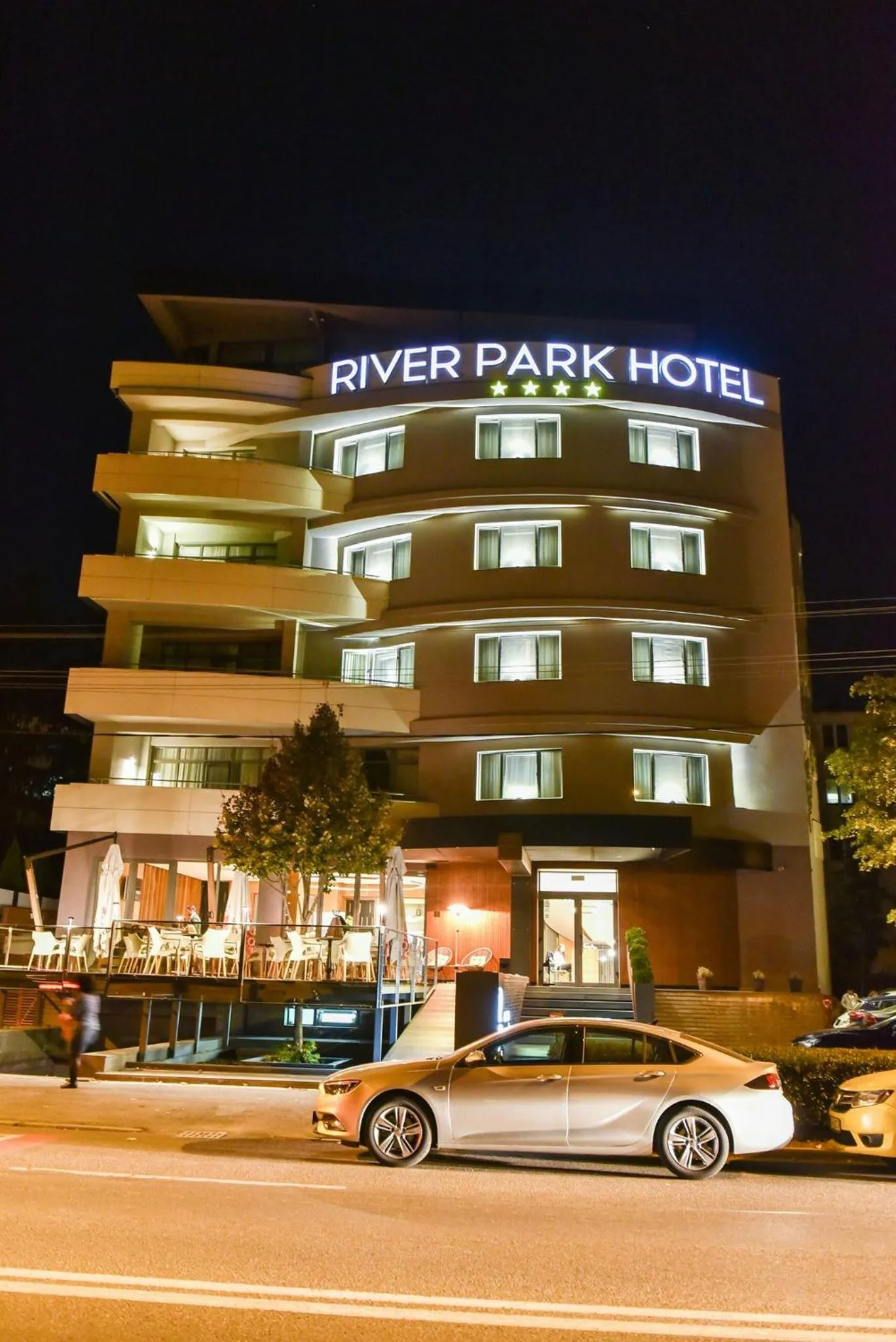 Facade/entrance in Hotel River Park