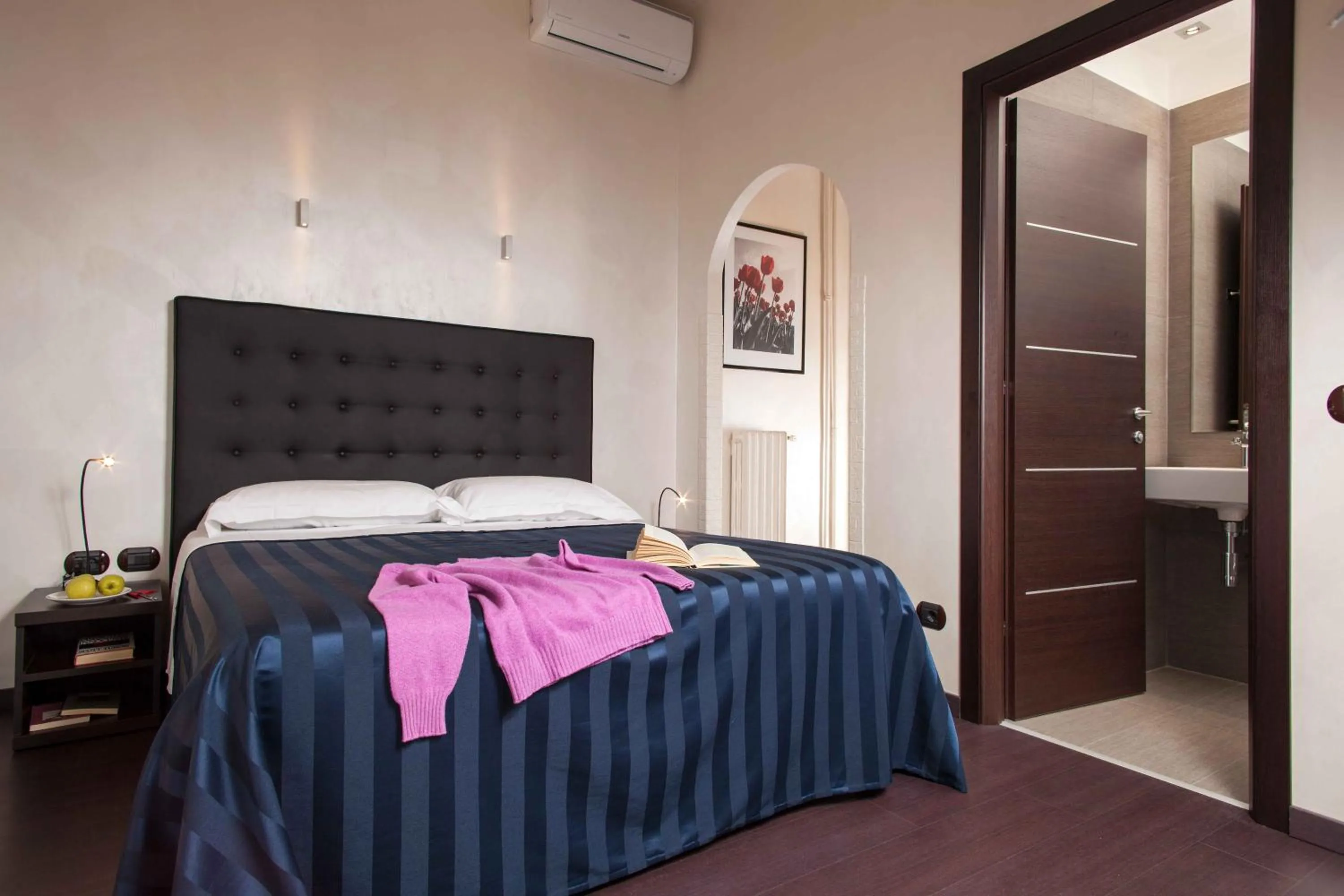 Bed in Residenza Dorò- 24x7 Check-in