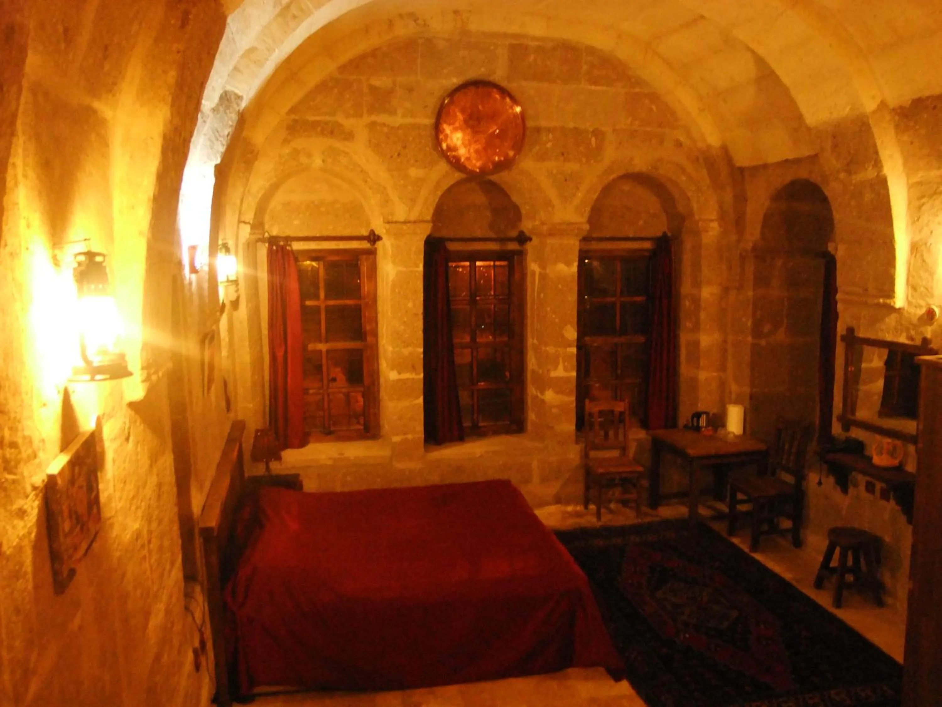 Photo of the whole room, Bed in Kapadokya Ihlara Konakları Otel Akinci Konagi