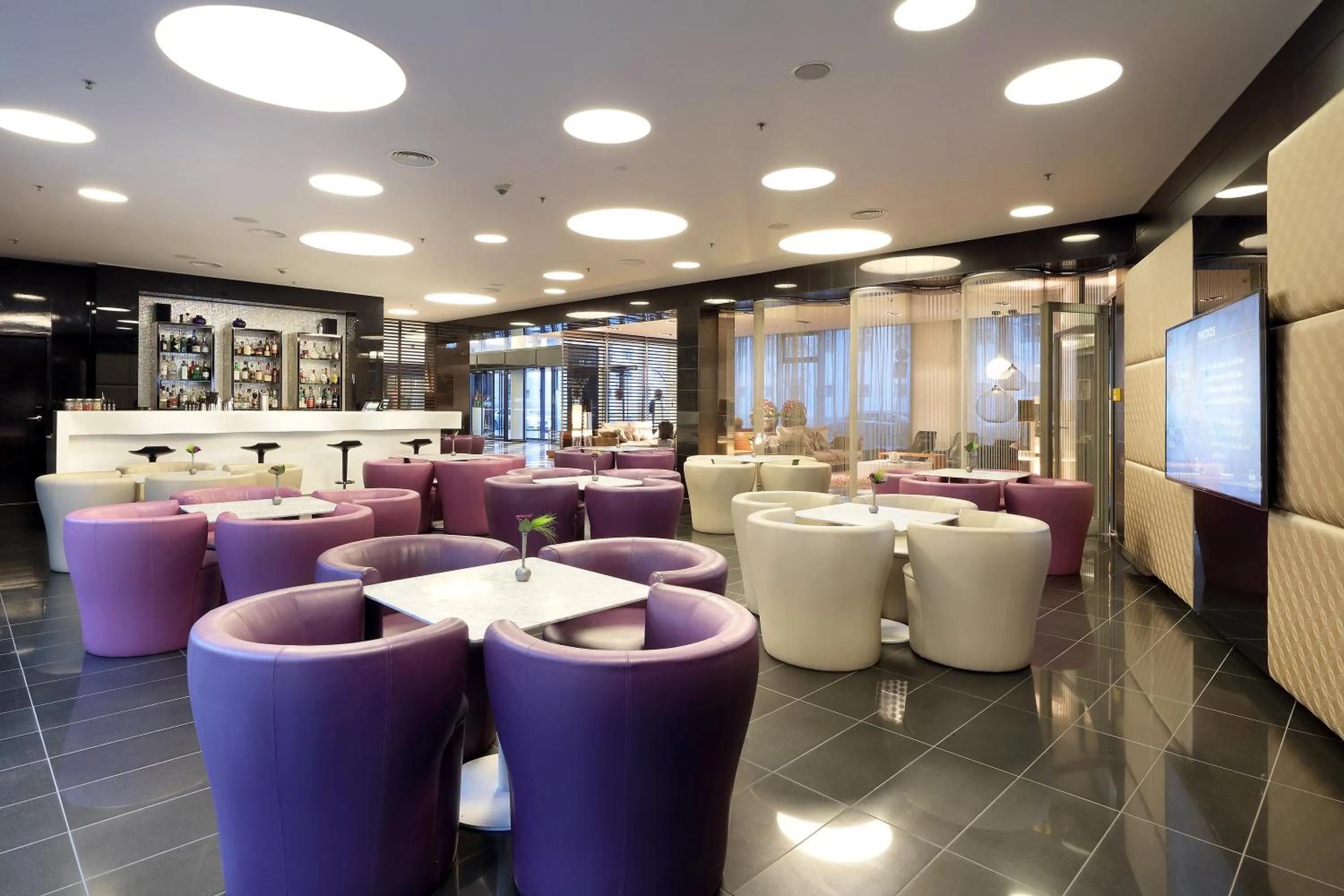 Lounge or bar in Eurostars Grand Central