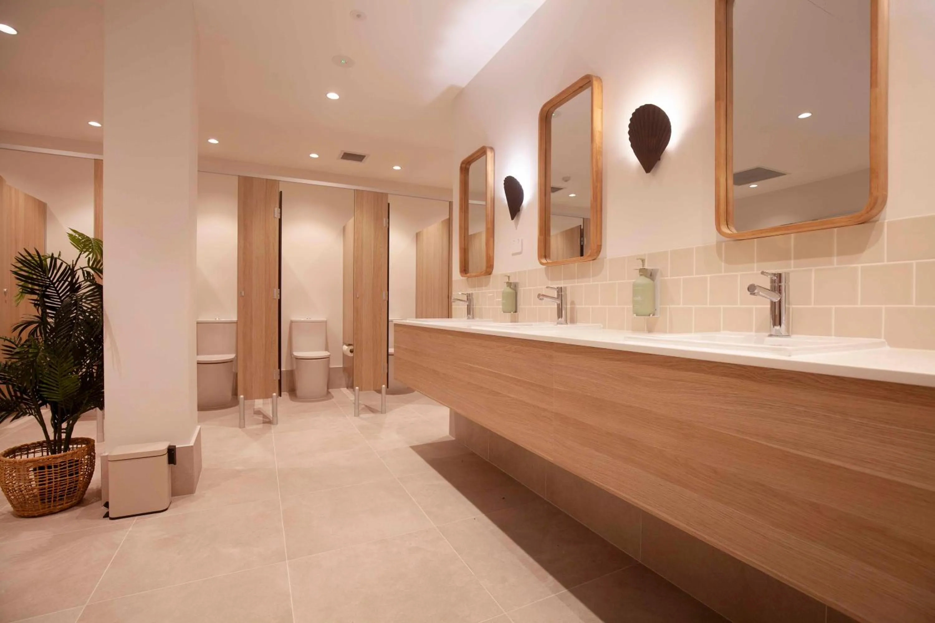 Bathroom in Little Drifter Cairns