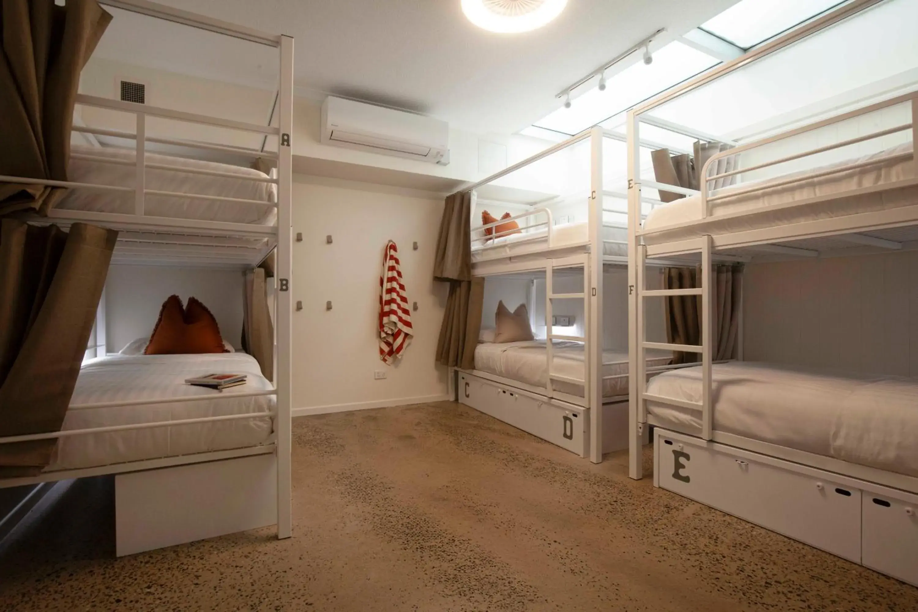 6 Bed Private room in Little Drifter Cairns 6 Bed Private room in Little Drifter Cairns