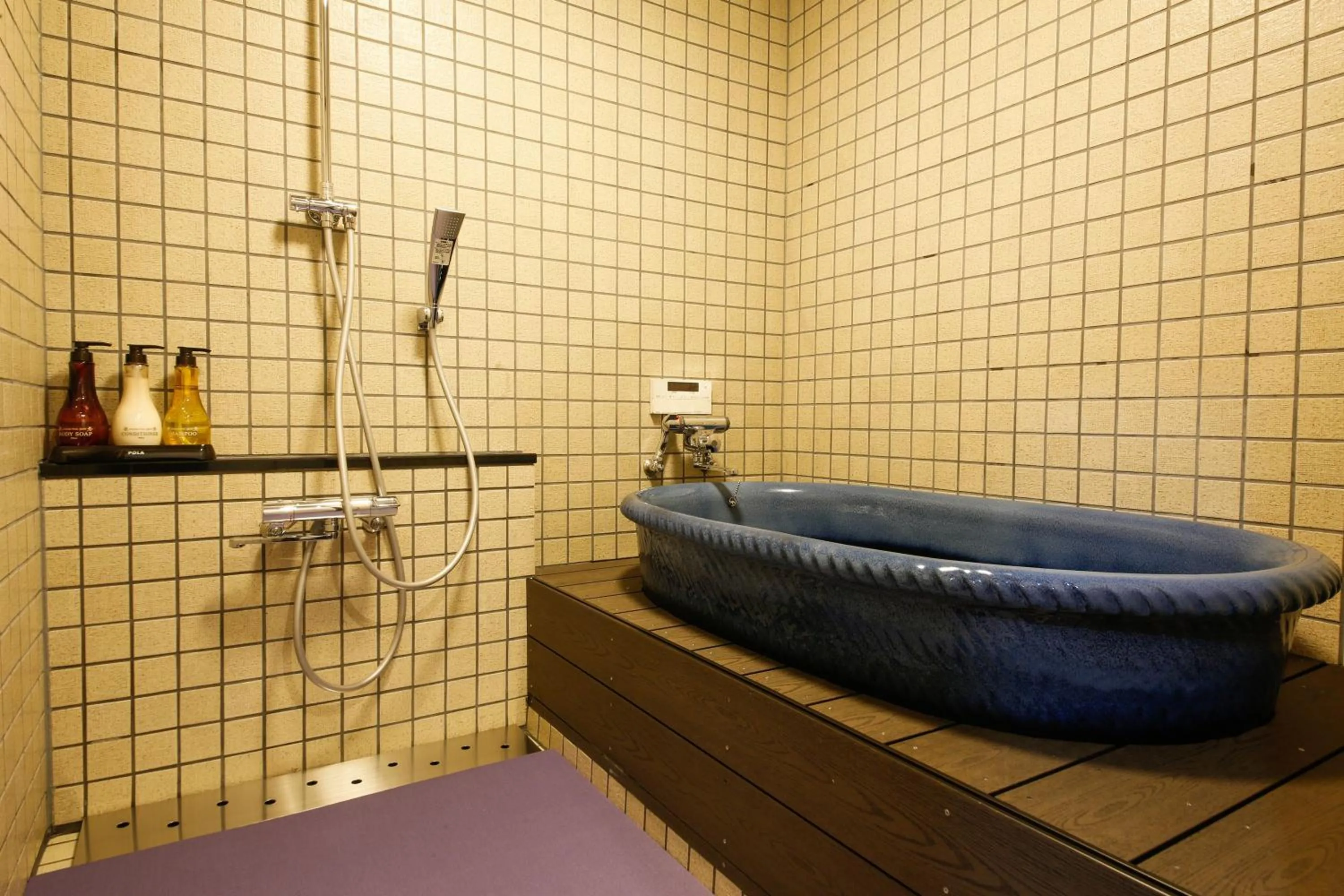 Hot Spring Bath in Kyomachiya Bettei Hanatei