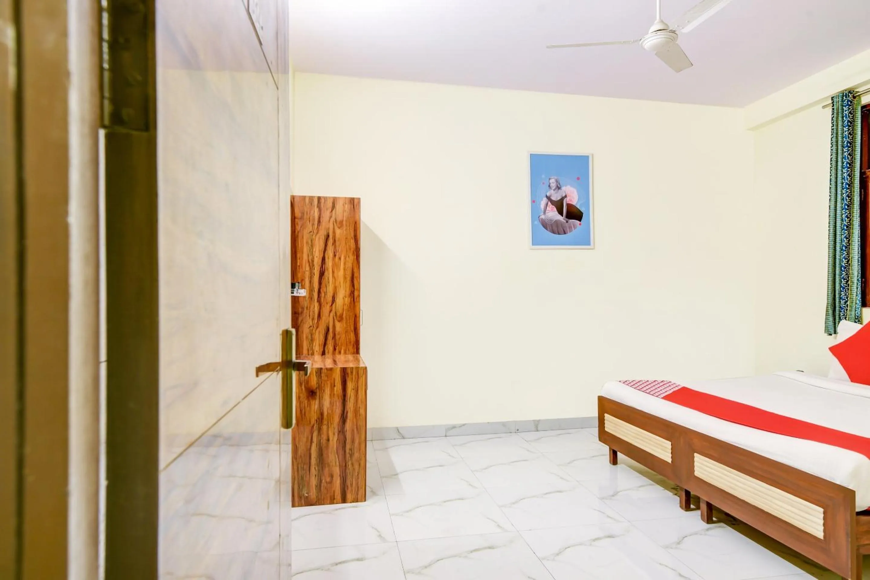 Bedroom, Bed in Hotel O Vishwakarma Palace