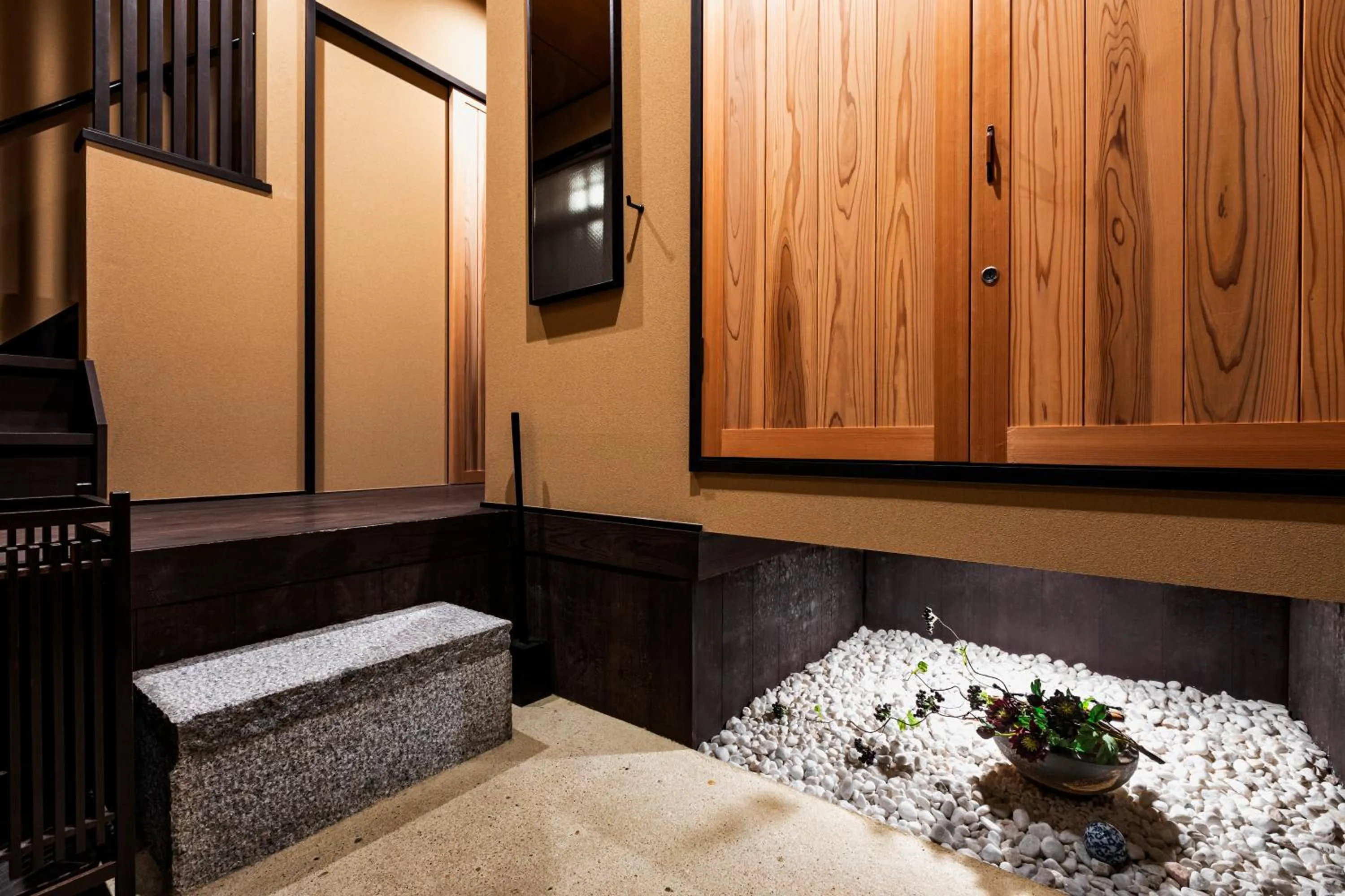 Photo of the whole room in Rinn Hanayacho Asagiri