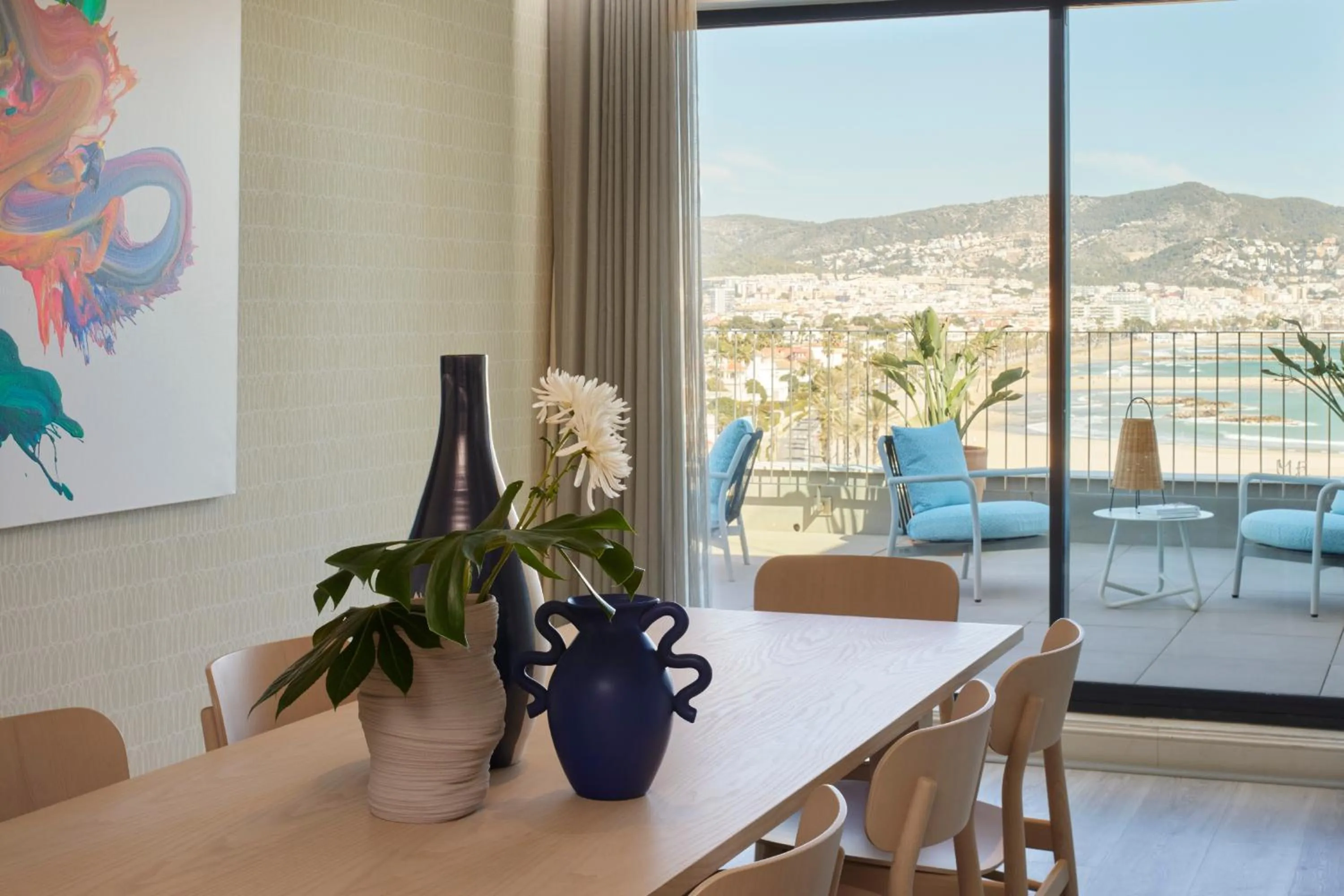 Dining area in ME Sitges Terramar