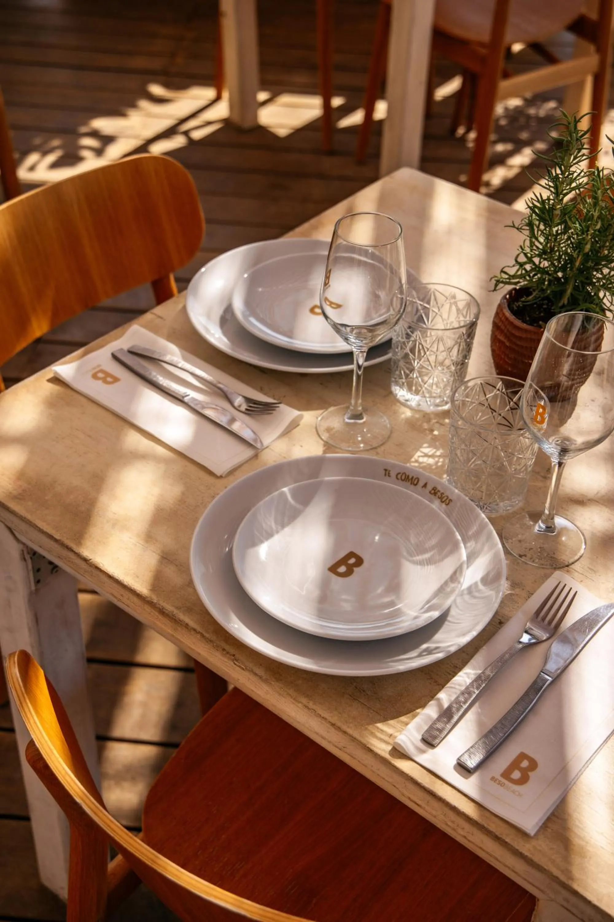 Restaurant/places to eat in ME Sitges Terramar