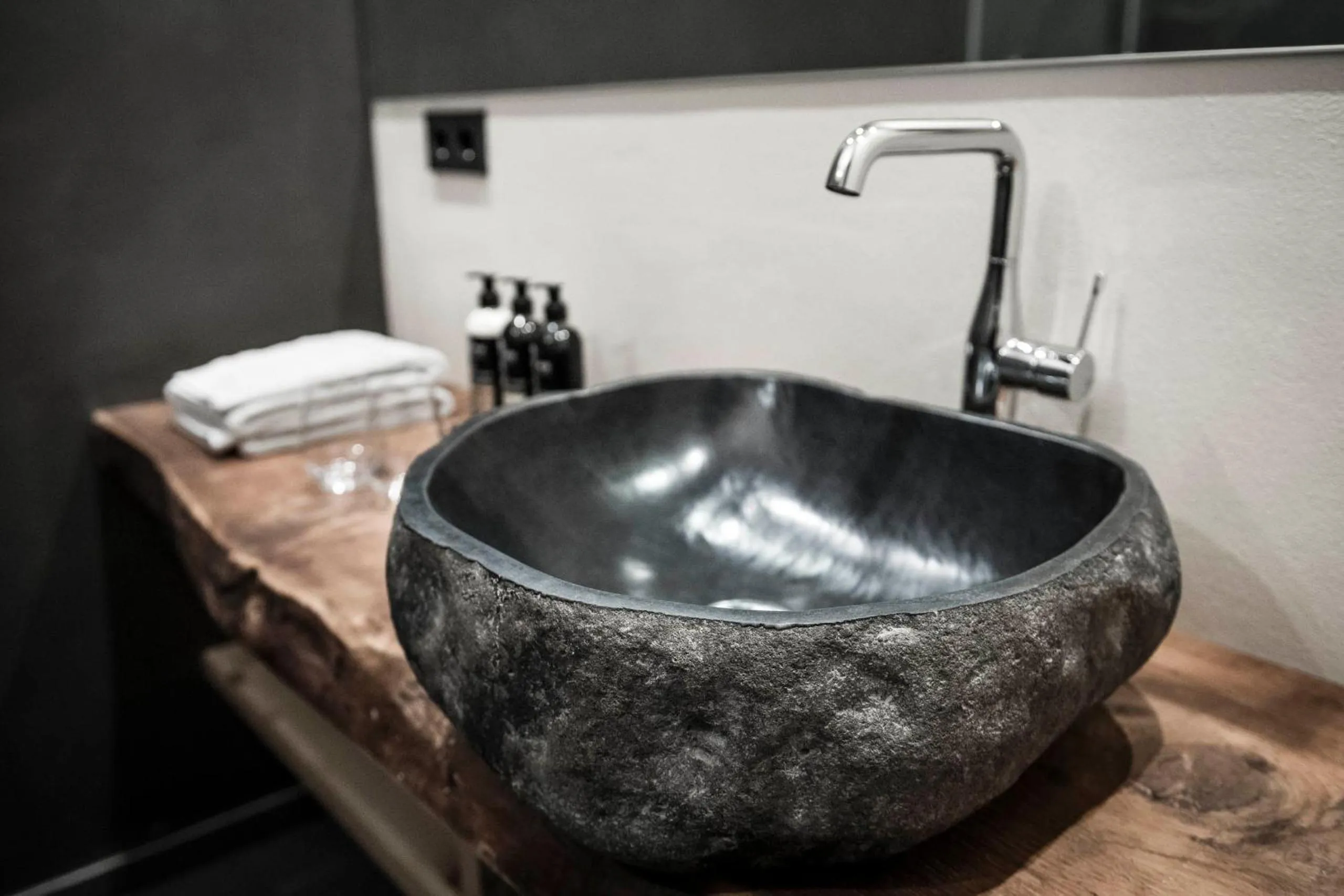 Bathroom in Presulis Hideaway Apartments & Restaurant