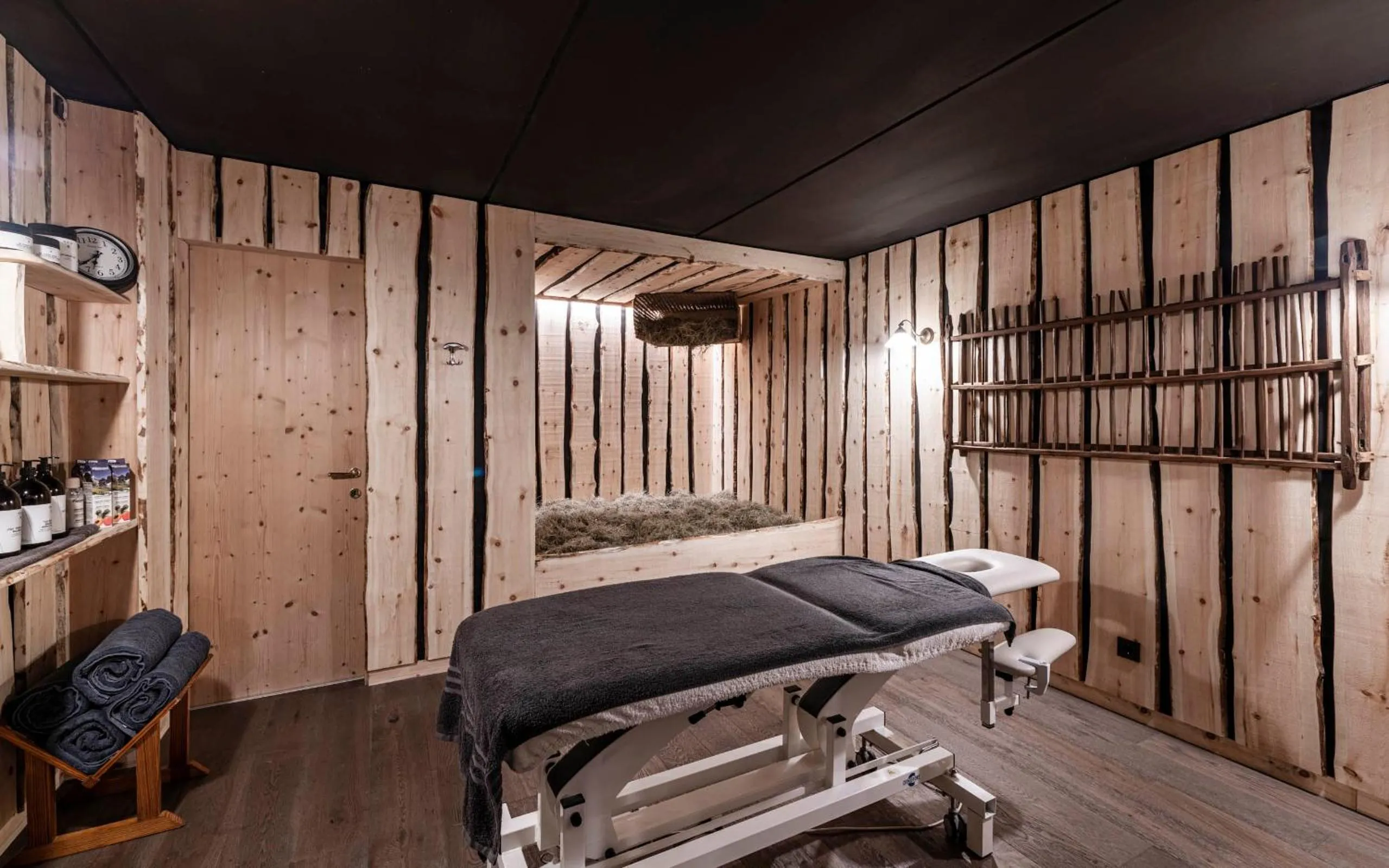 Massage in Presulis Hideaway Apartments & Restaurant