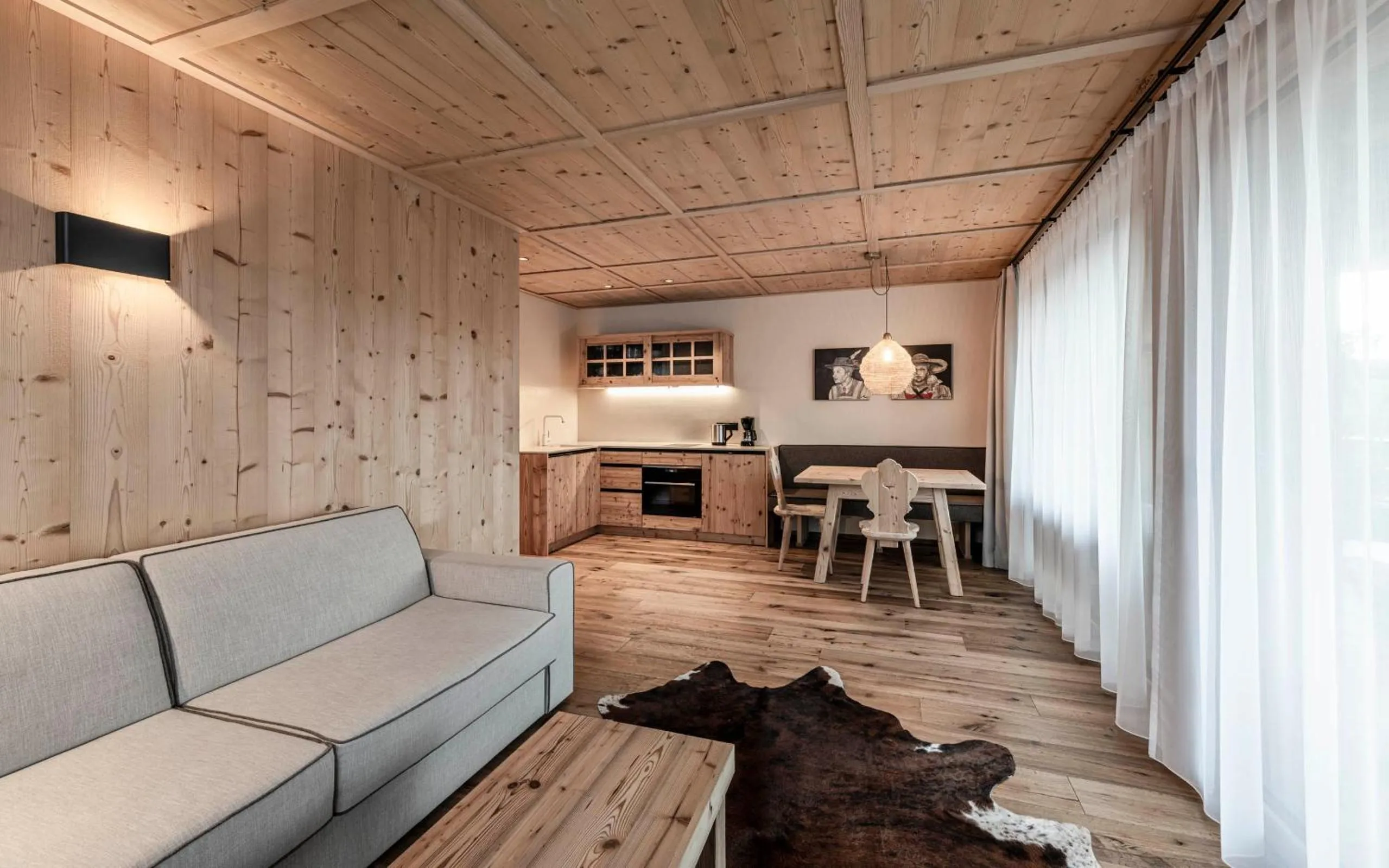 Kitchen or kitchenette in Presulis Hideaway Apartments & Restaurant