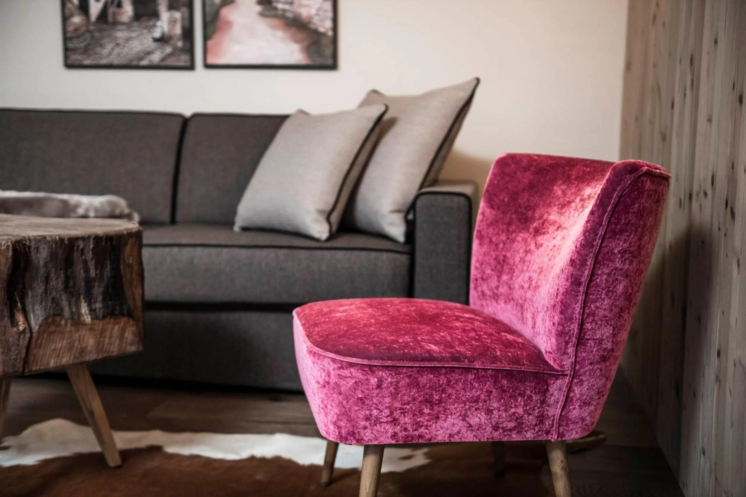 Living room in Presulis Hideaway Apartments & Restaurant