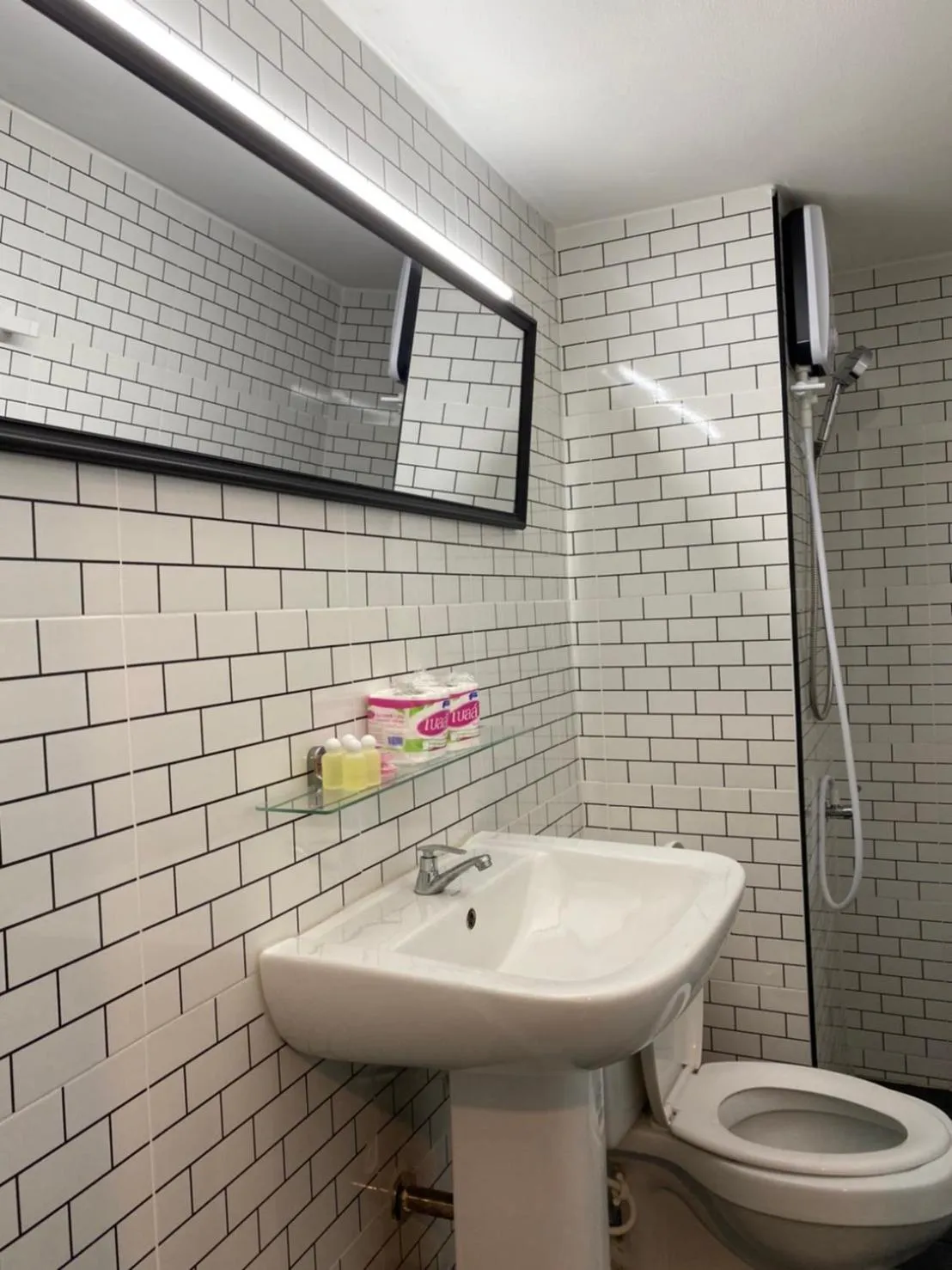 Bathroom in Bangkok Impact Popular Comdominium