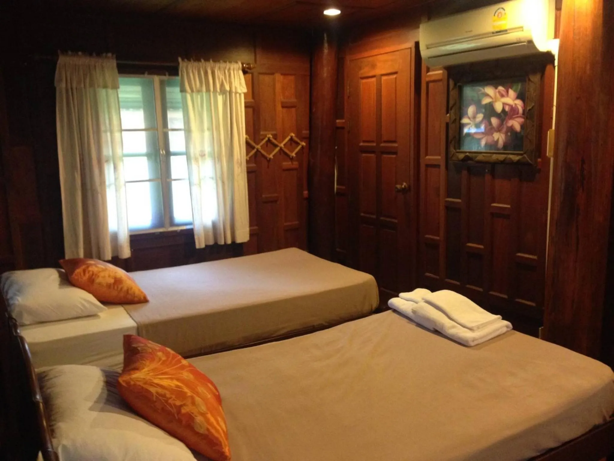 Bed in Ruenthai Ampawa