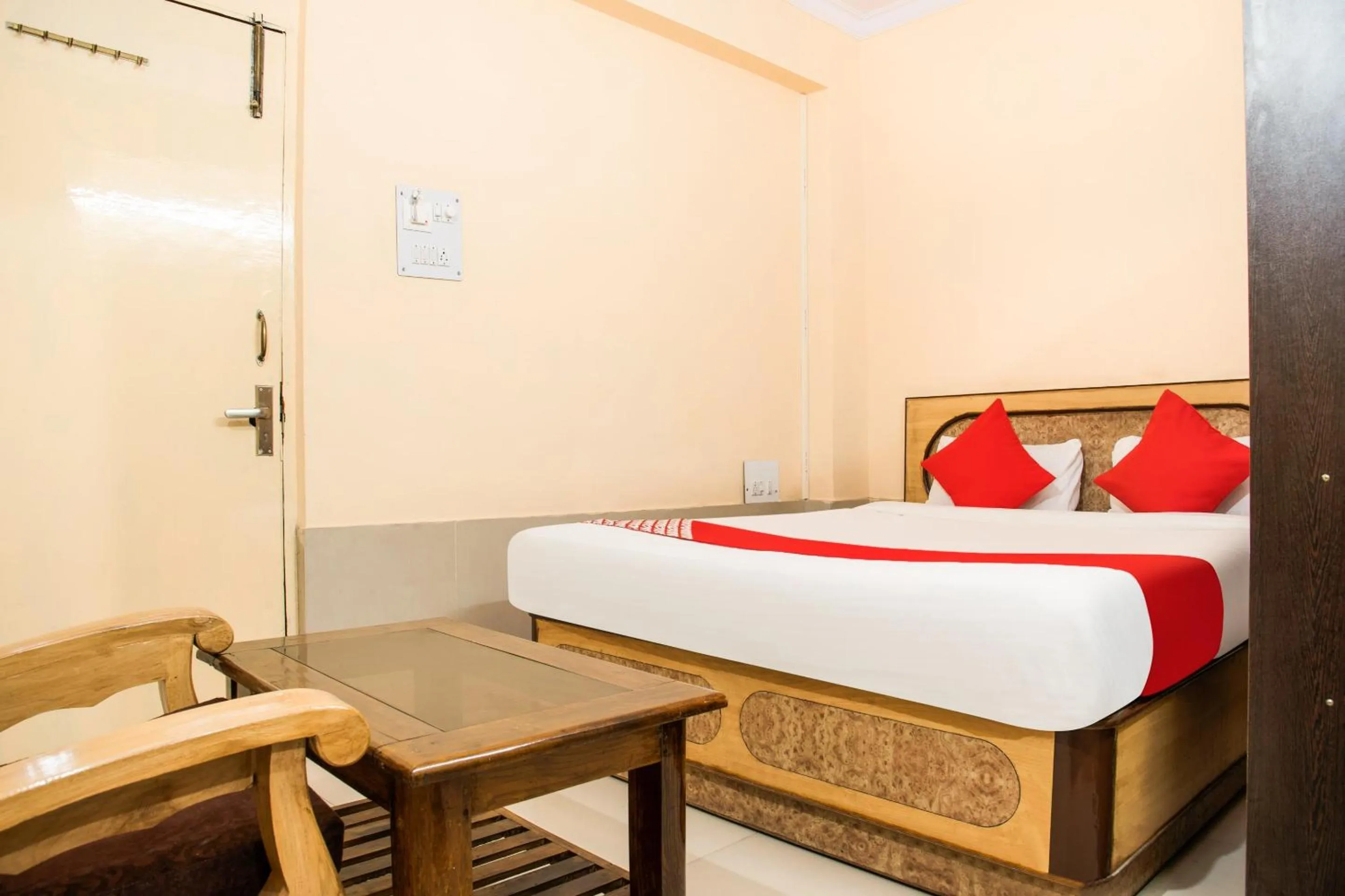 Bedroom, Bed in Hotel O Embassy Exhibition Rd