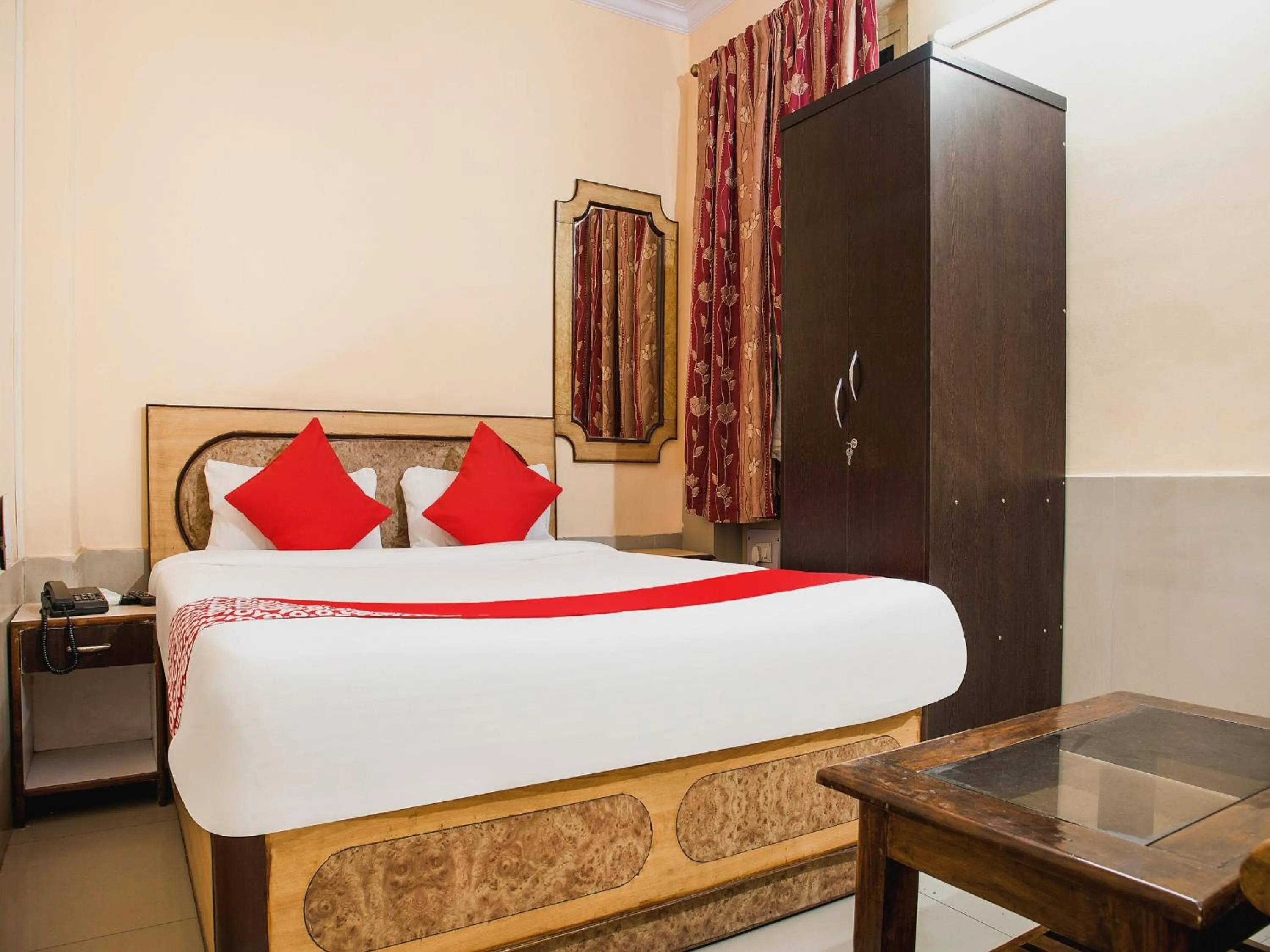 Bedroom, Bed in Hotel O Embassy Exhibition Rd