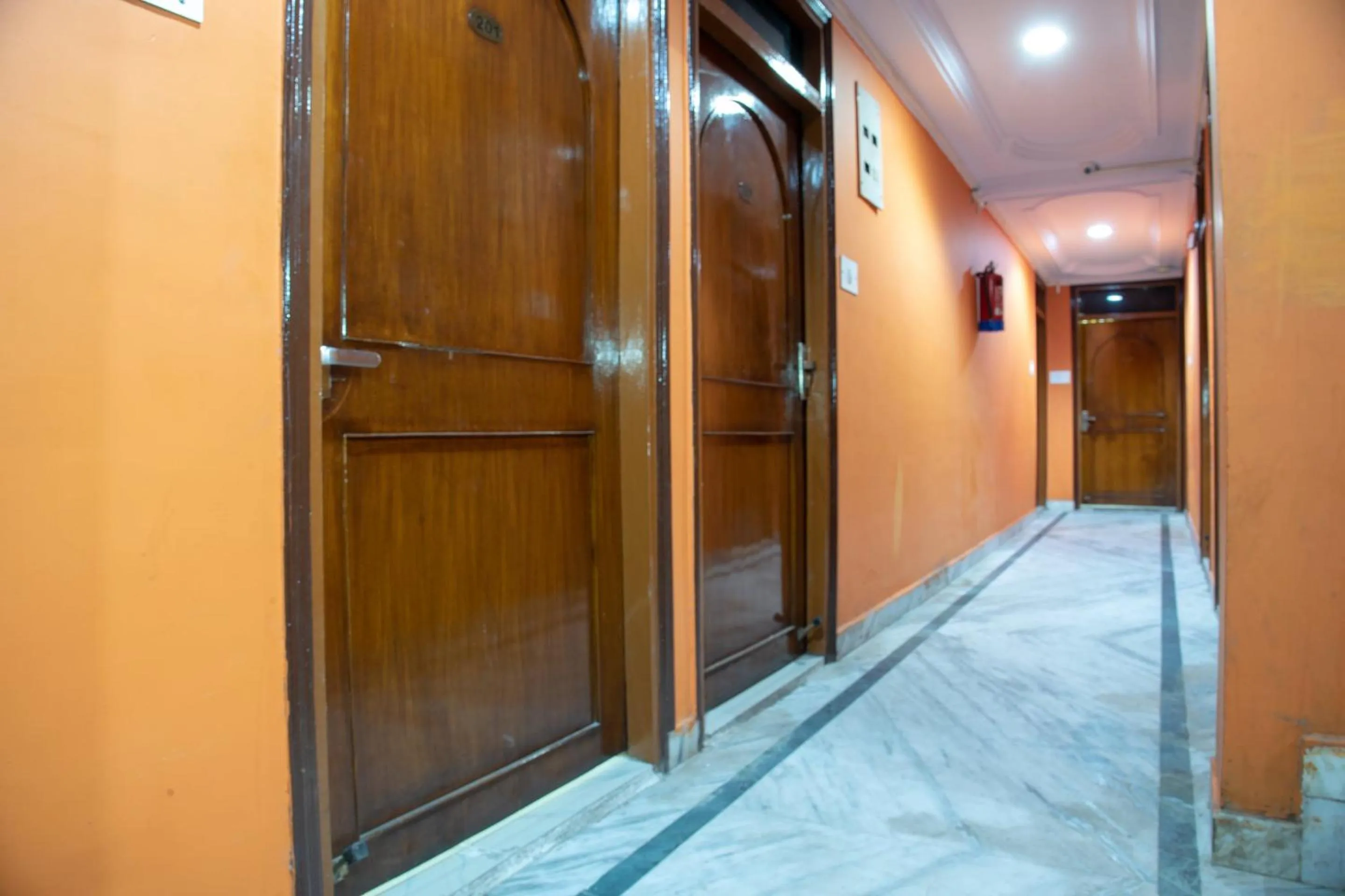 Lobby or reception in Hotel O Embassy Exhibition Rd