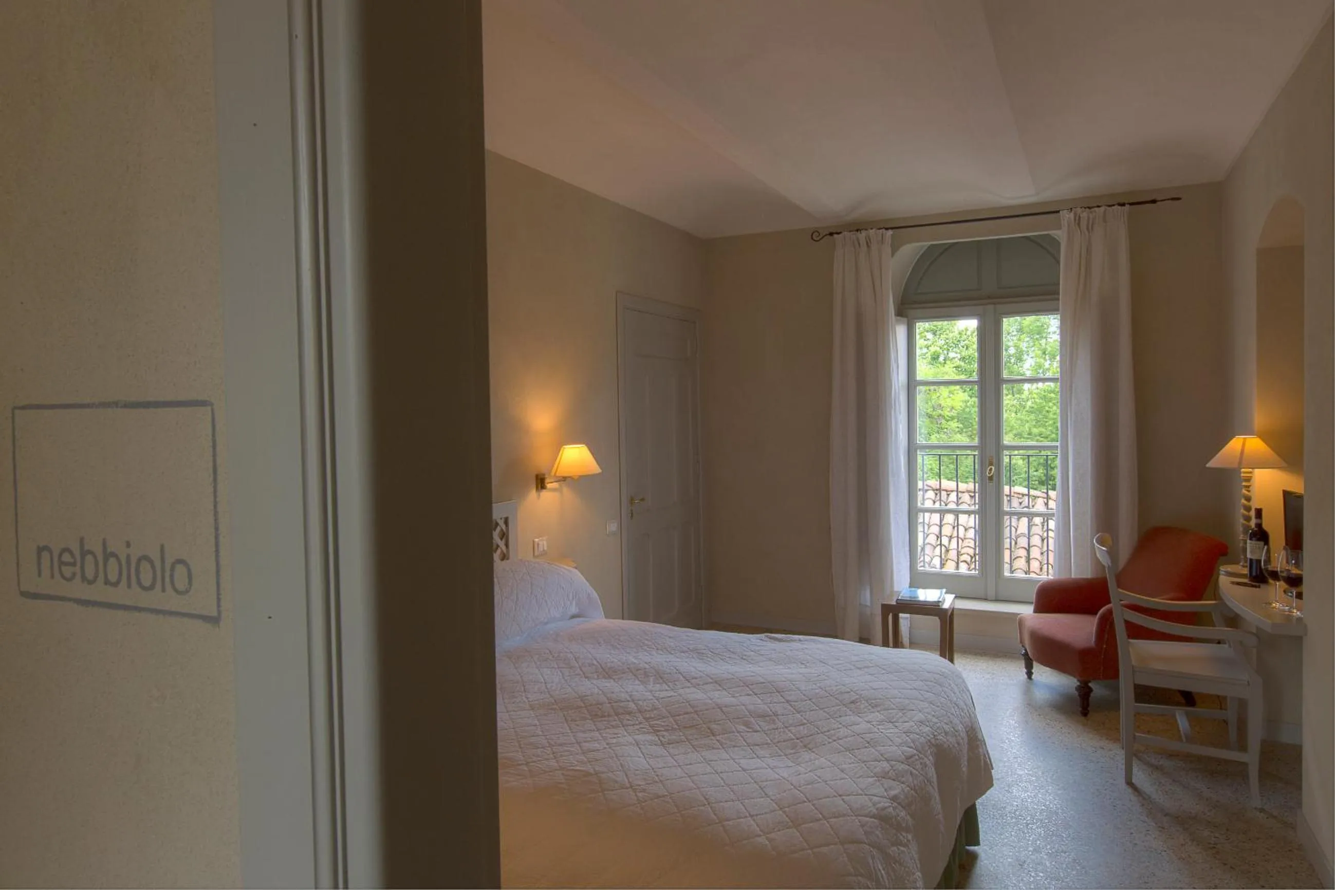 Photo of the whole room, Bed in Marchesi Alfieri - Cantine e Ospitalità