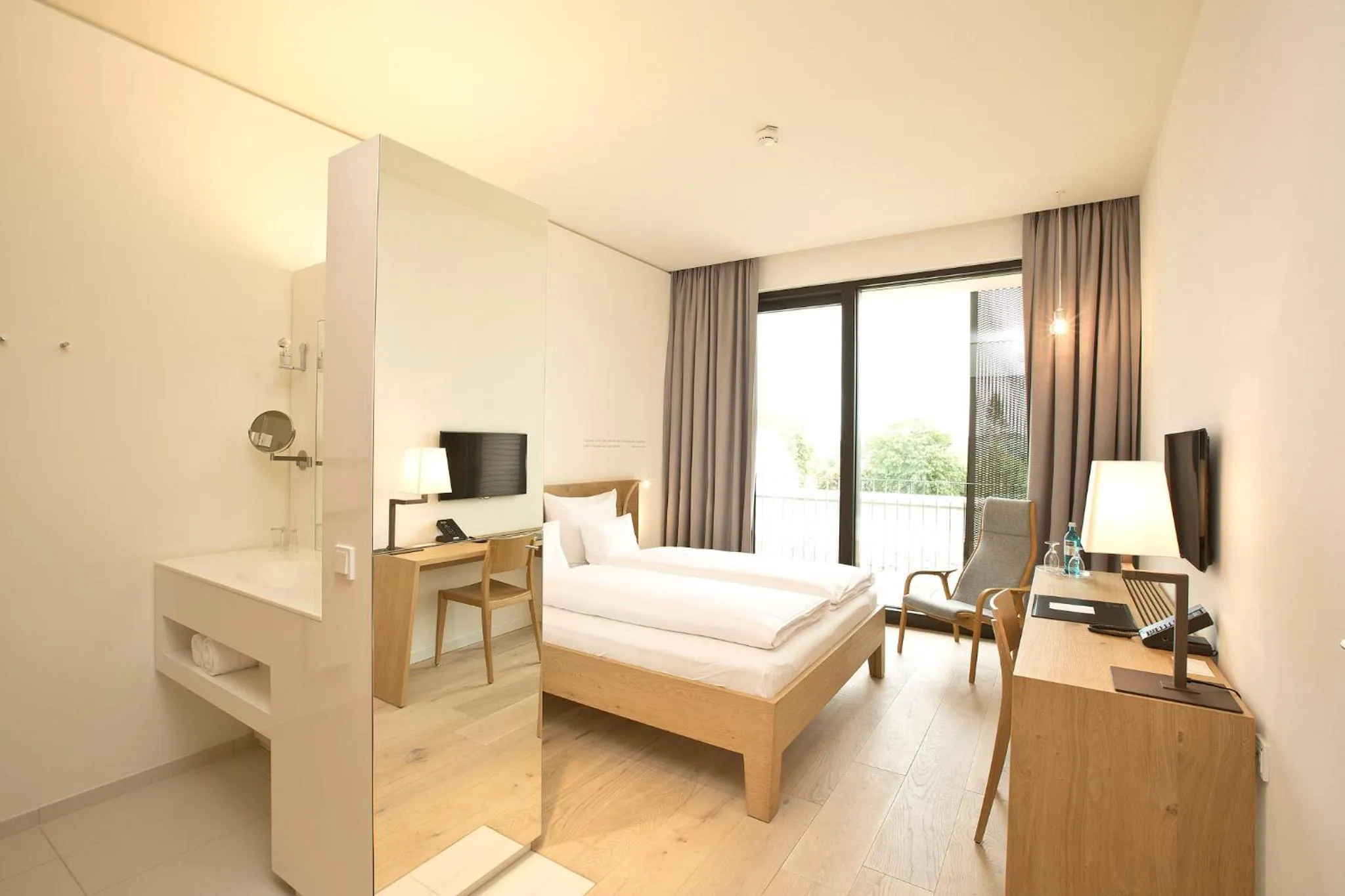 Day, Bed in Hotel Kloster Haydau