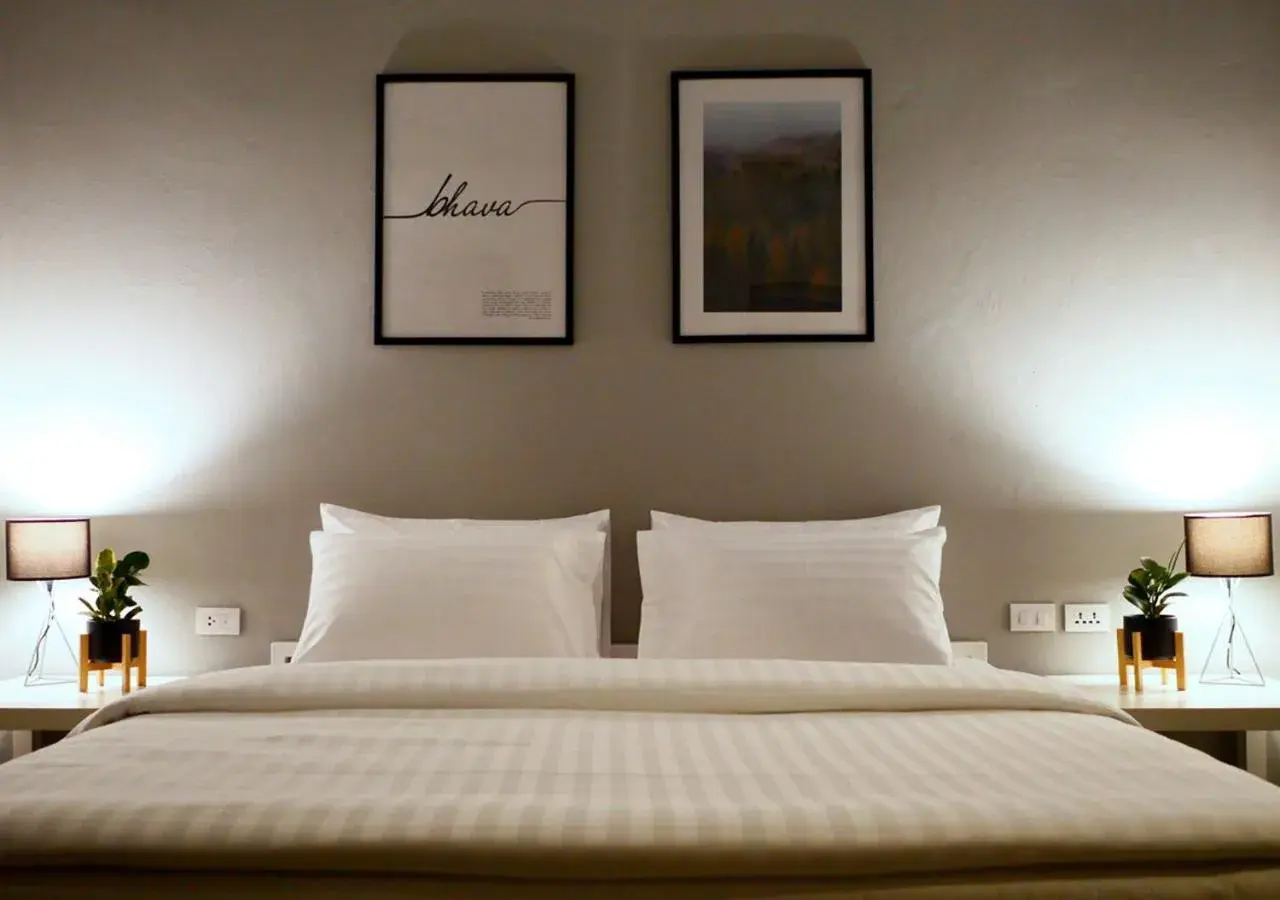 King Room with Mountain View in Bhava Residence King Room with Mountain View in Bhava Residence