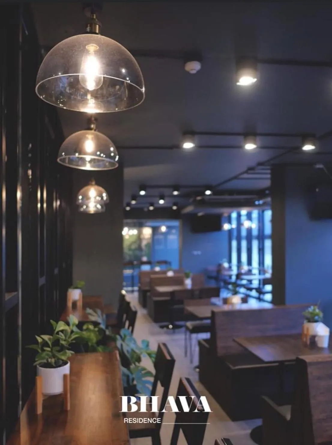 Restaurant/places to eat in Bhava Residence