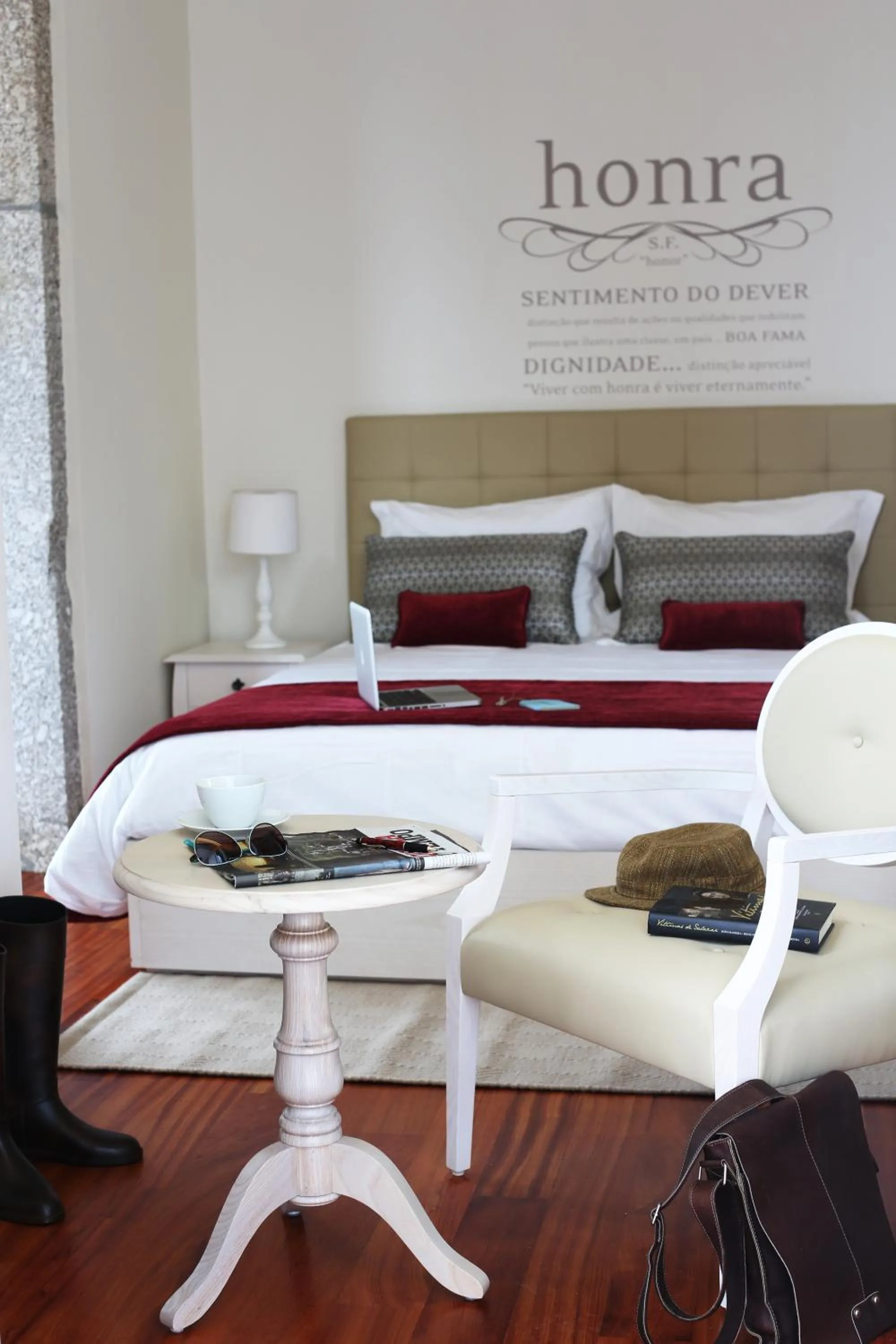 Bed in Solar Egas Moniz-Charming House & Local Experiences