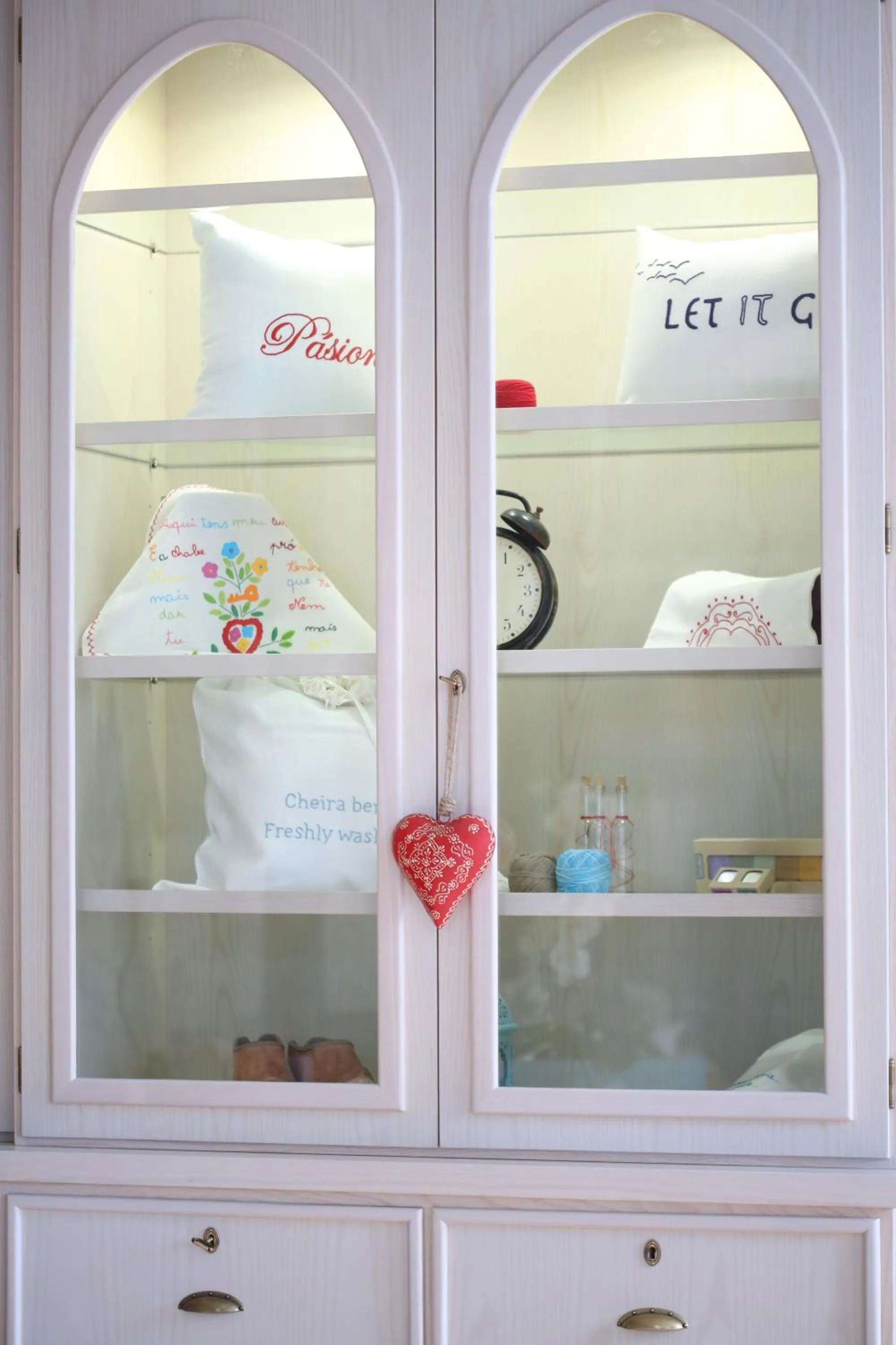 Decorative detail in Solar Egas Moniz-Charming House & Local Experiences