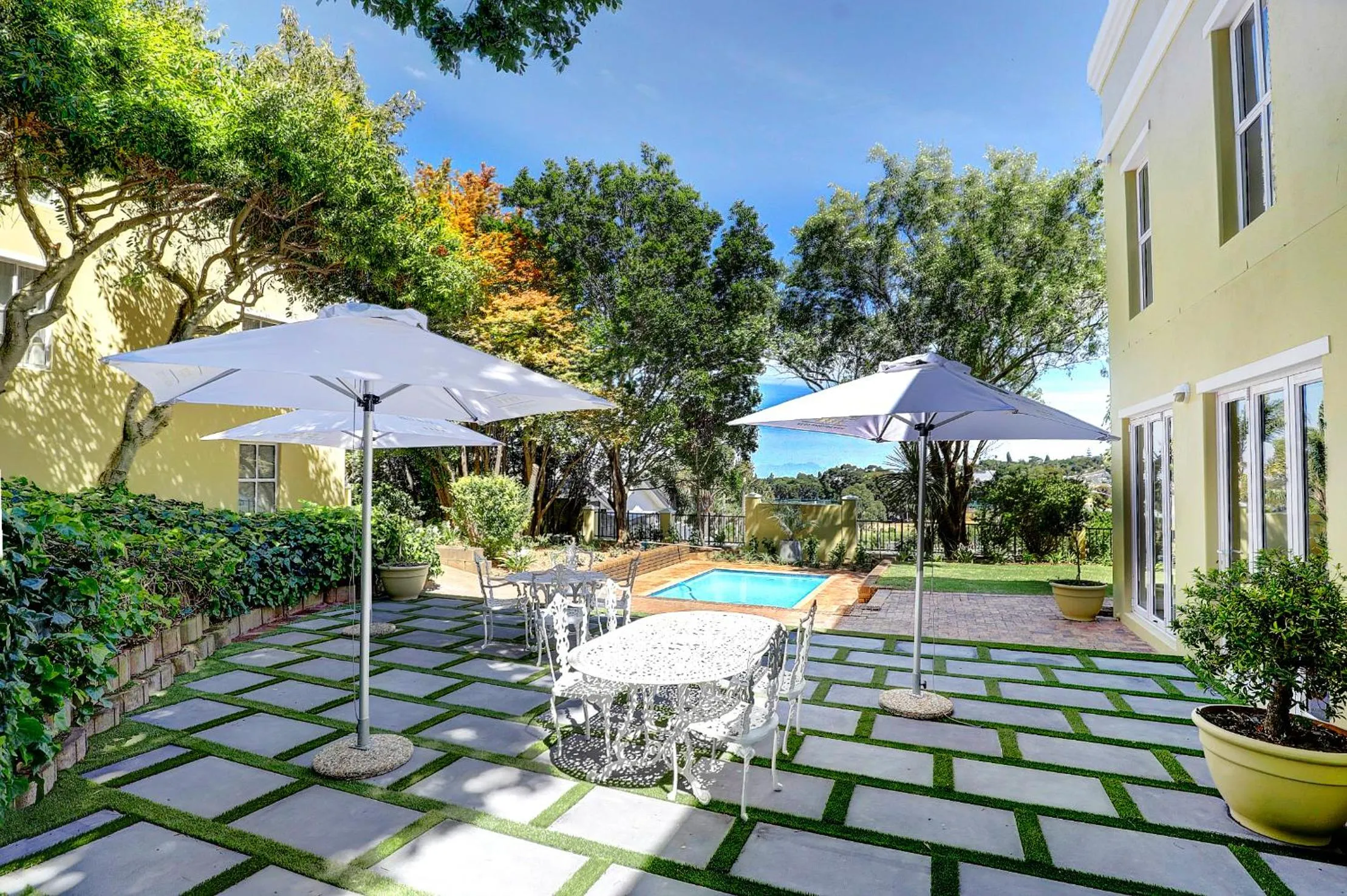 Property building in Bell Rosen Guest House