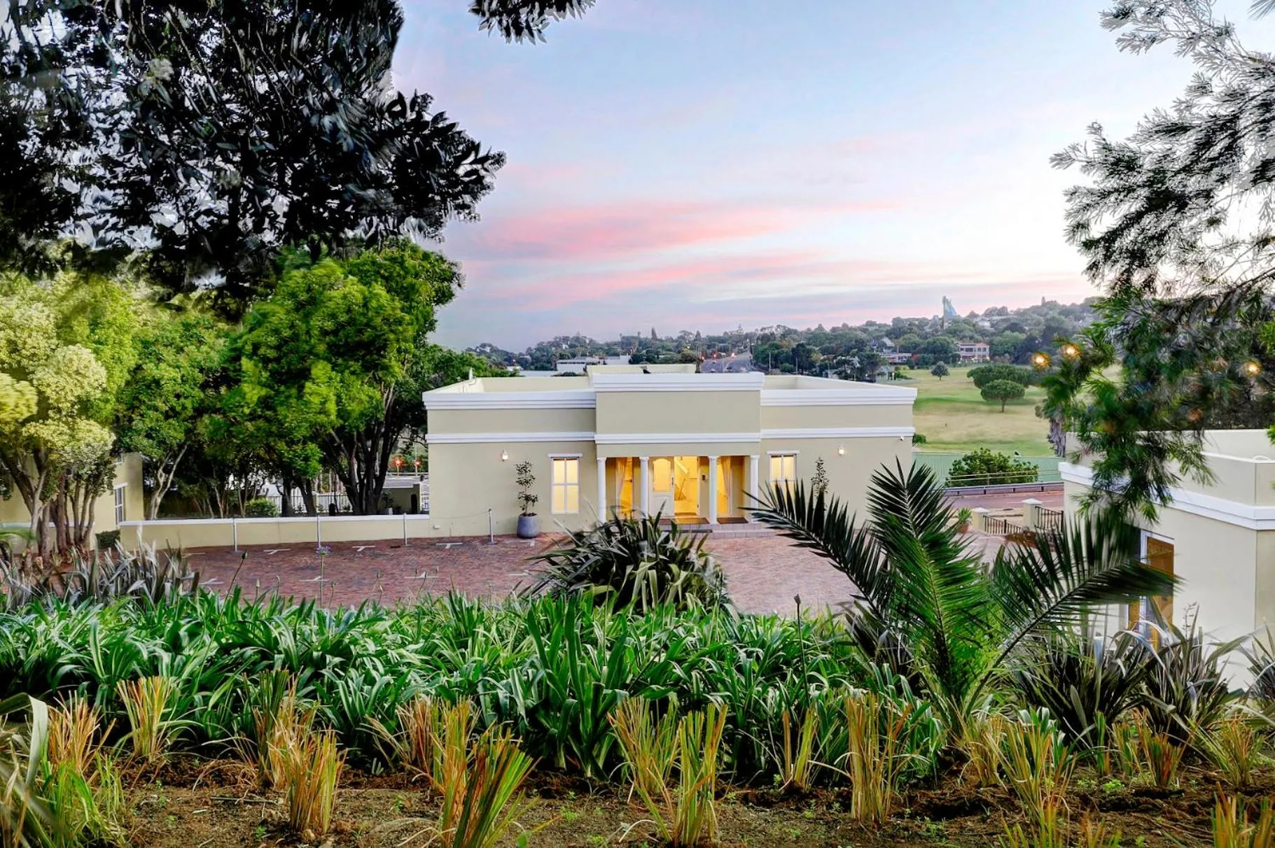 Property building in Bell Rosen Guest House