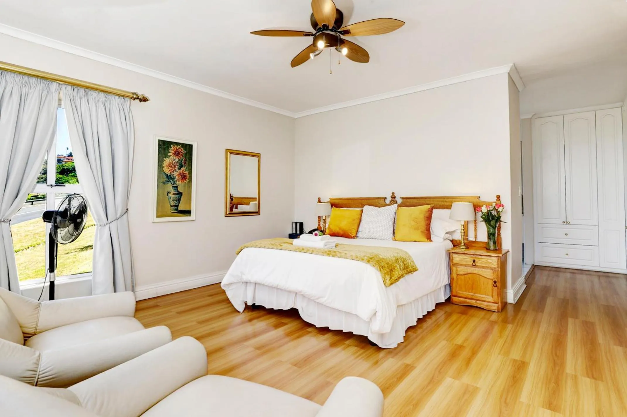 Bedroom, Bed in Bell Rosen Guest House