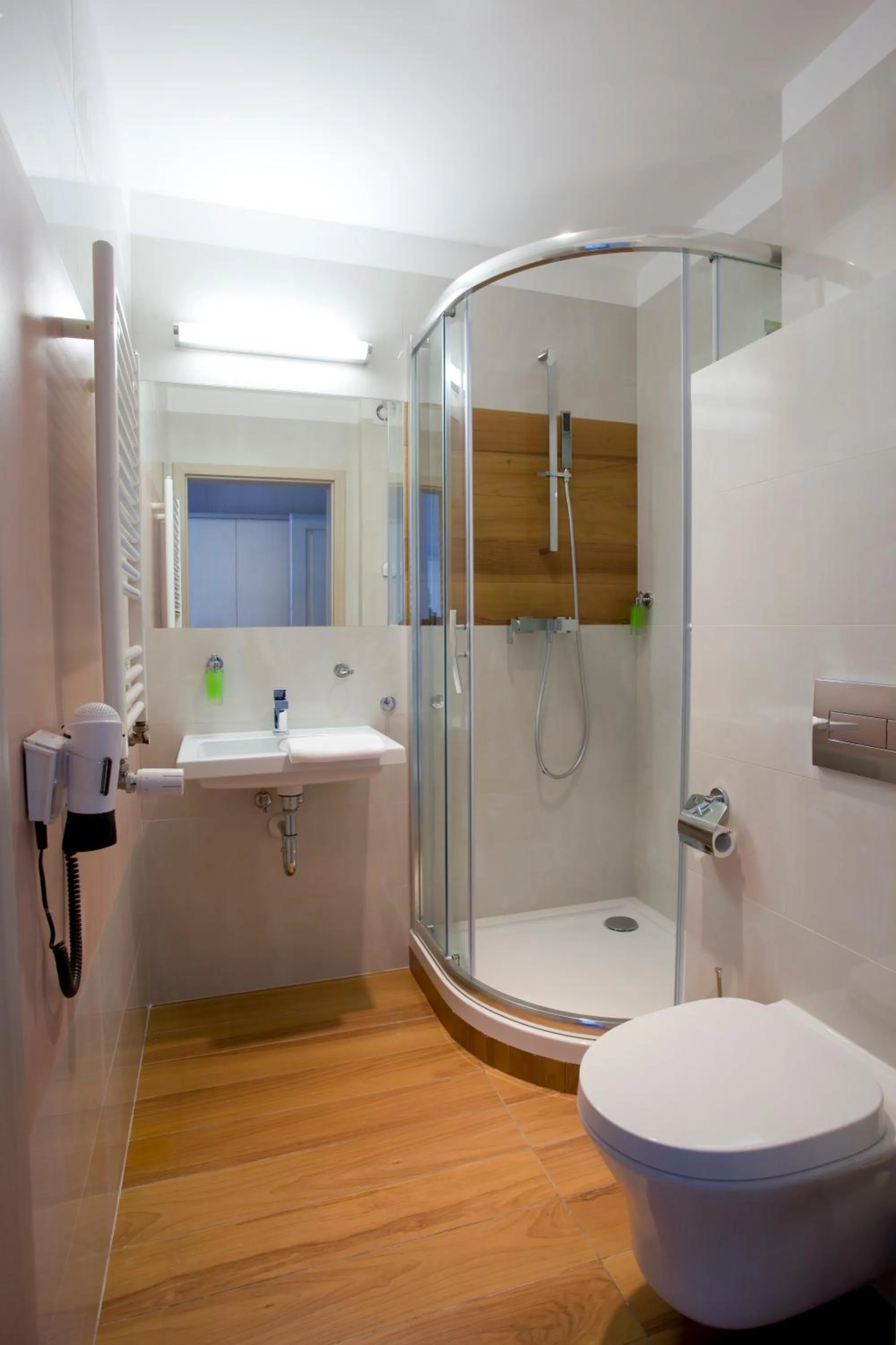 Shower in Hotel Kristoff