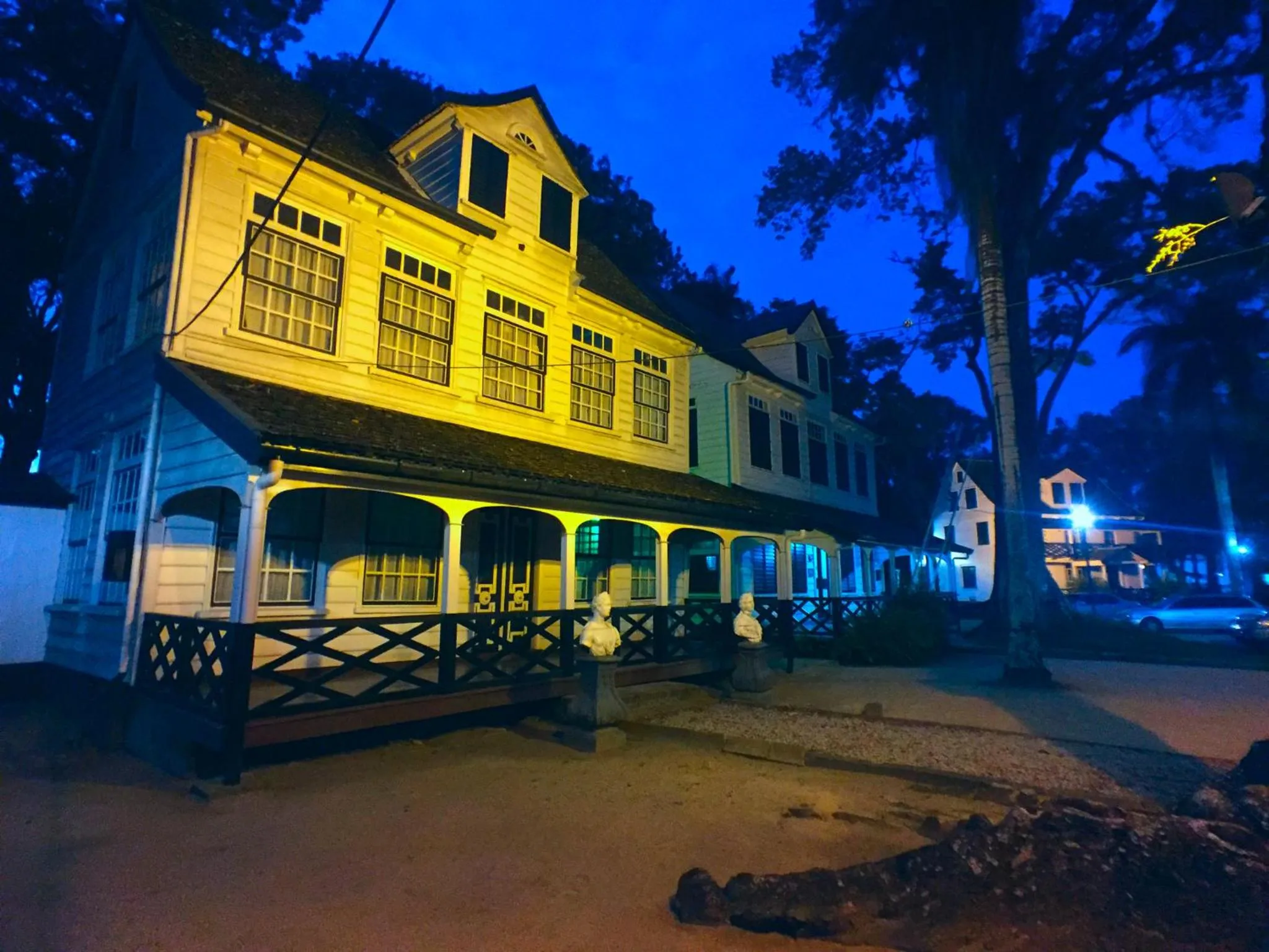 Nearby landmark in Hotel Palacio