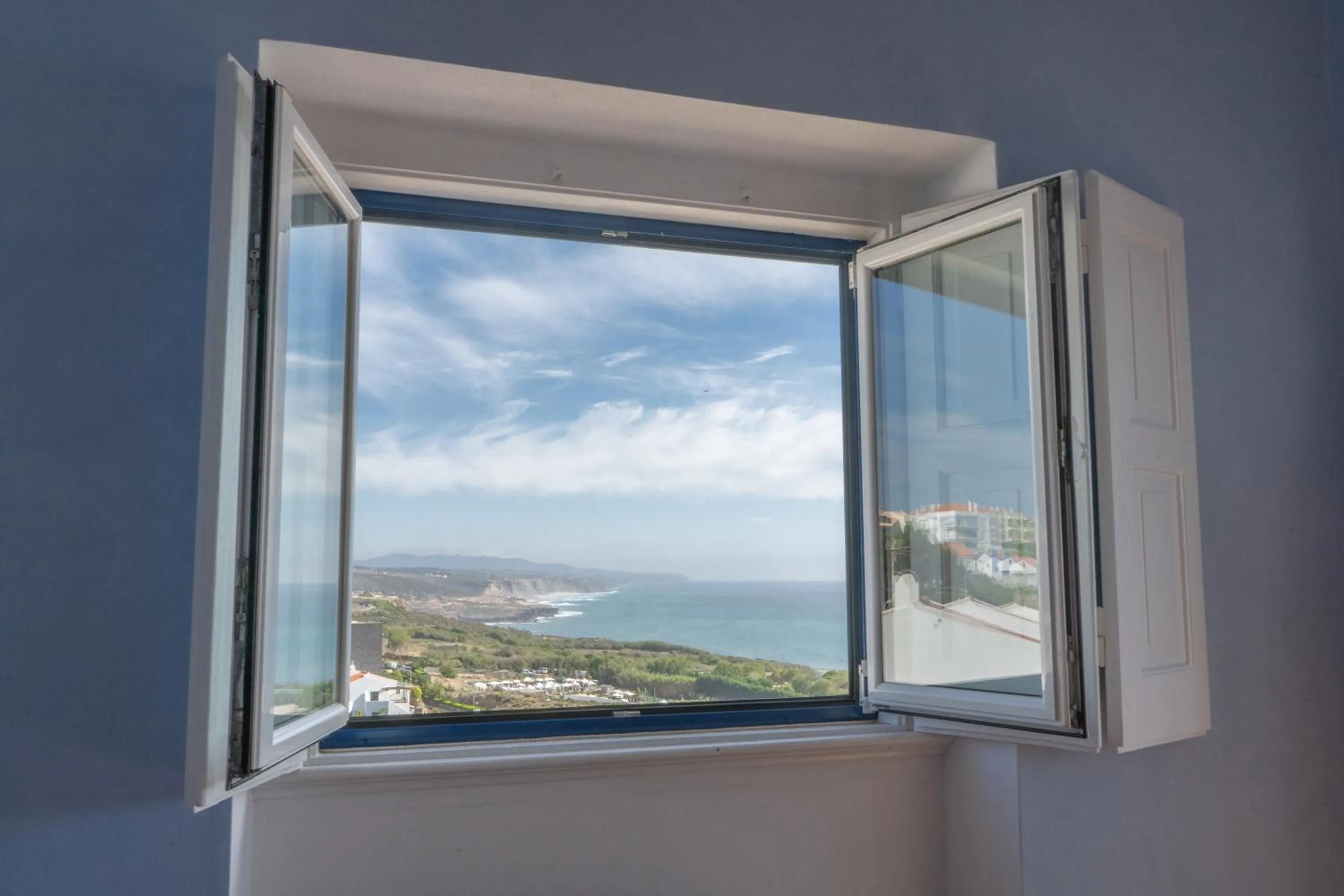 Sea view in Chill in Ericeira Surf House