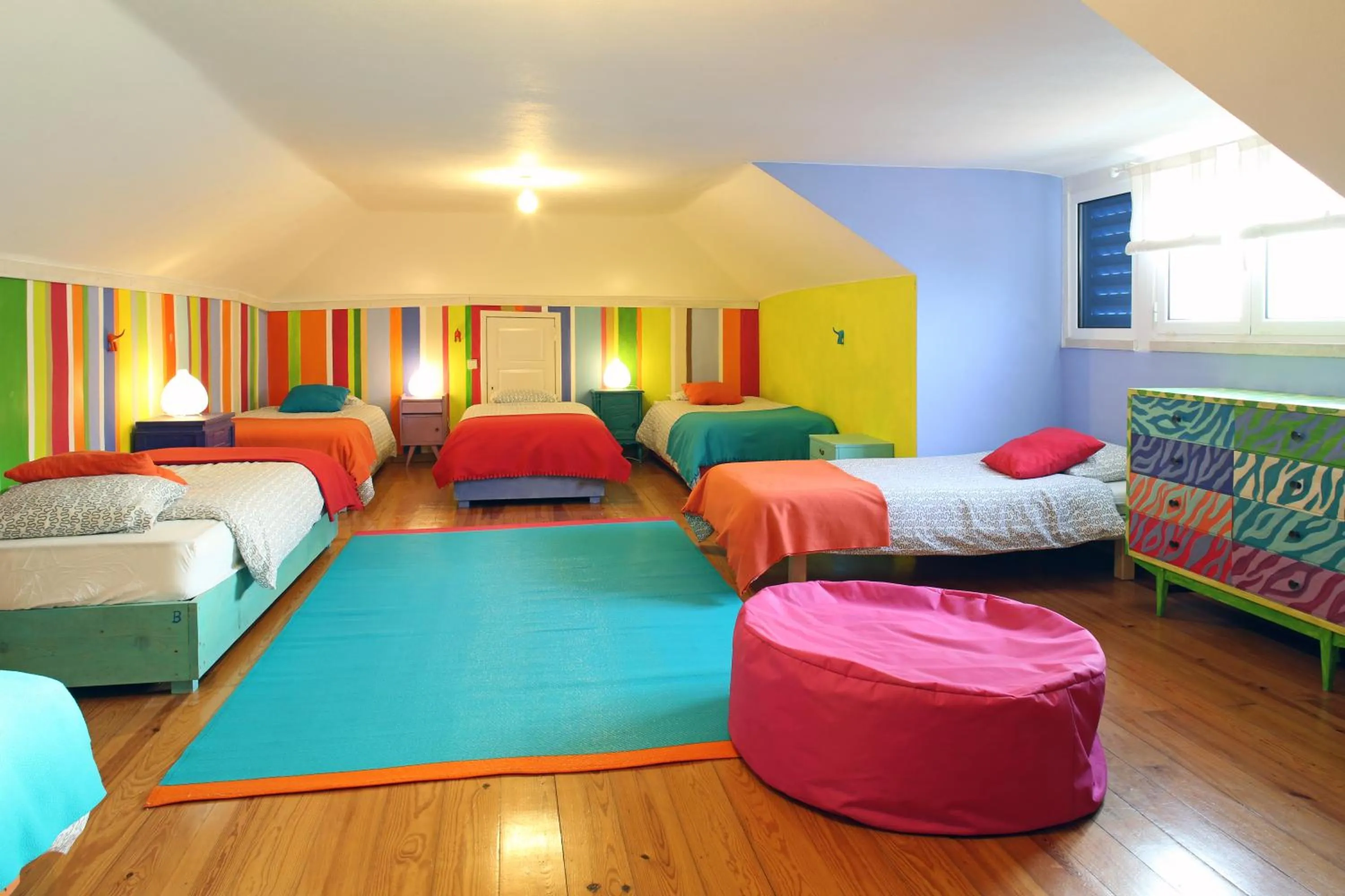 Photo of the whole room, Bed in Chill in Ericeira Surf House