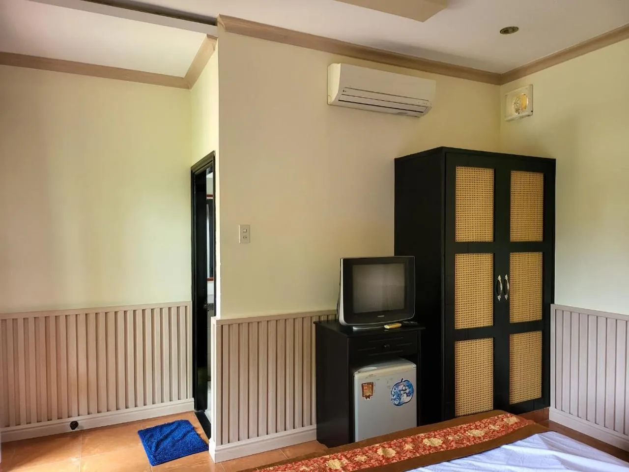TV and multimedia, Bed in Rang Garden Bungalow