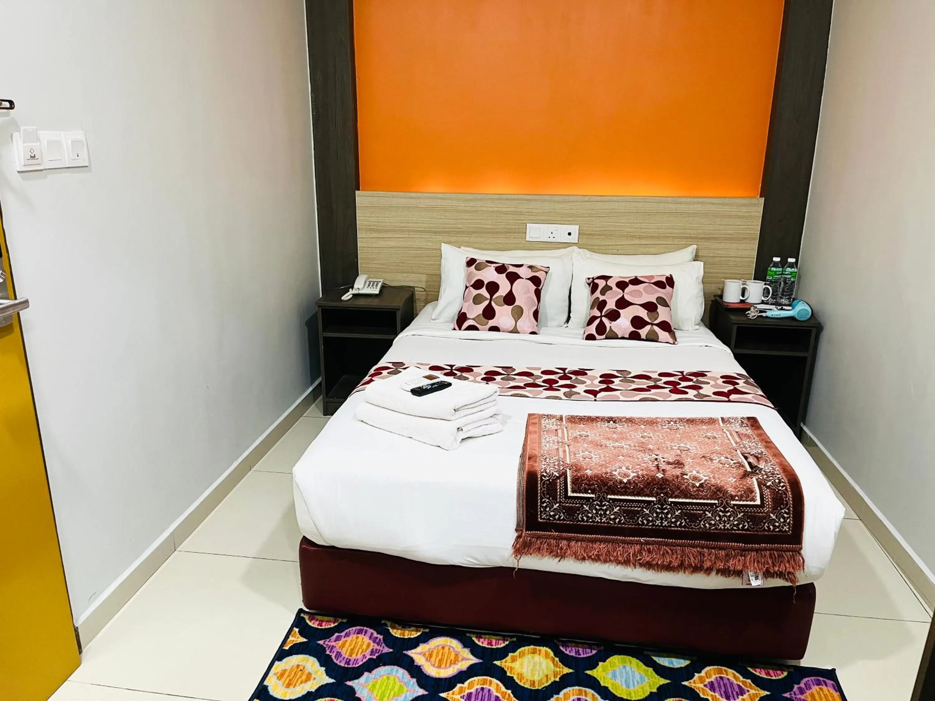 Property building, Bed in Prime Hotel at TRX Tower