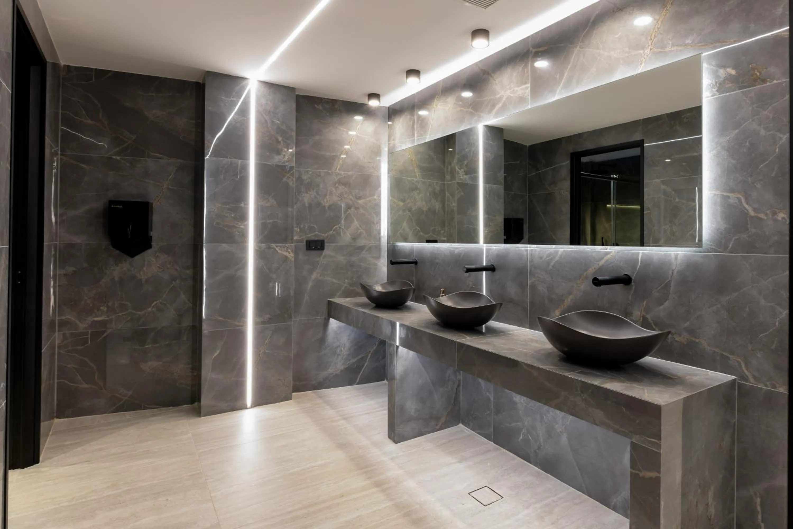 Bathroom in Canadian Hotel