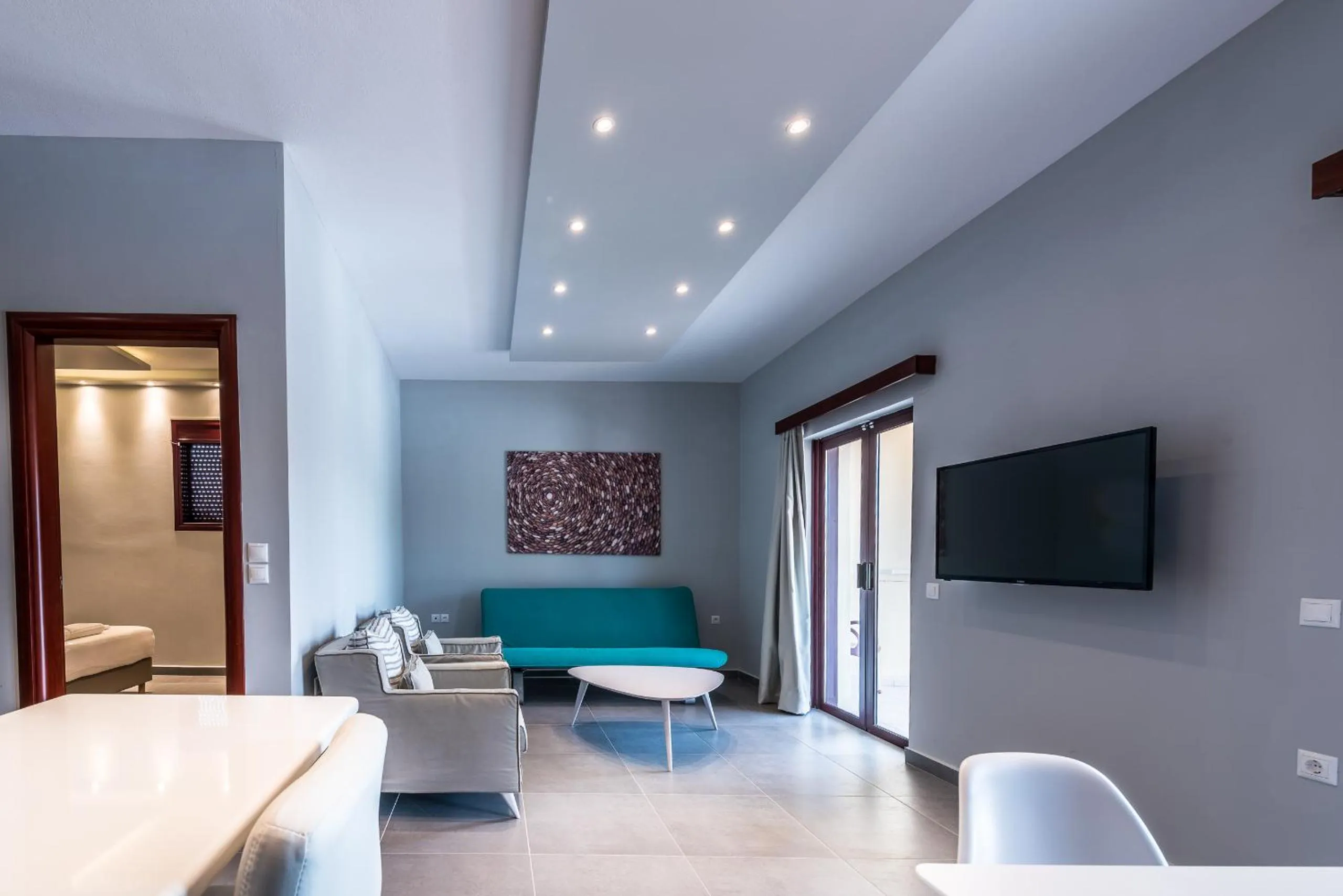 Communal lounge/ TV room in Canadian Hotel