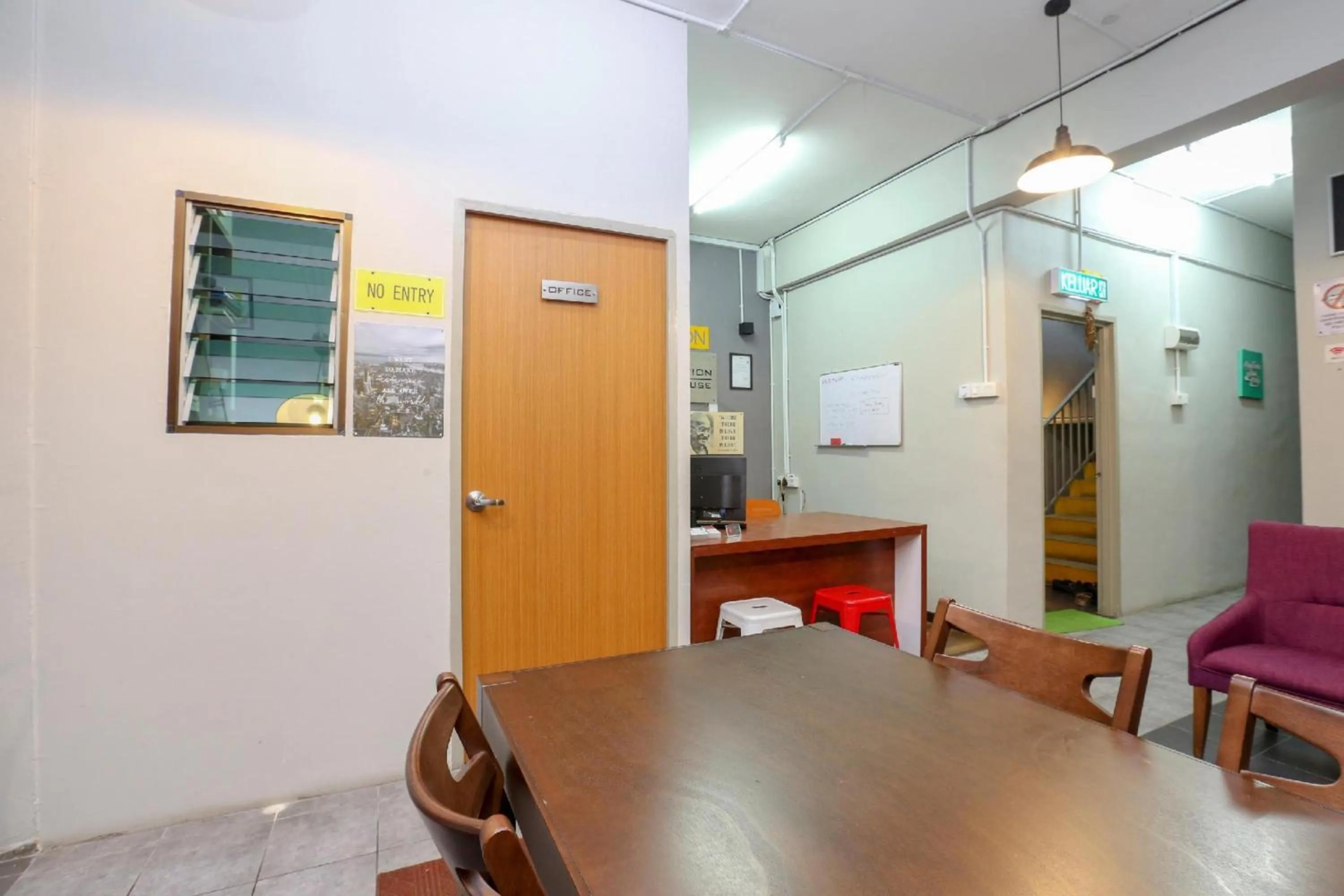 Lobby or reception in SPOT ON 89751 Bed Station Guest House