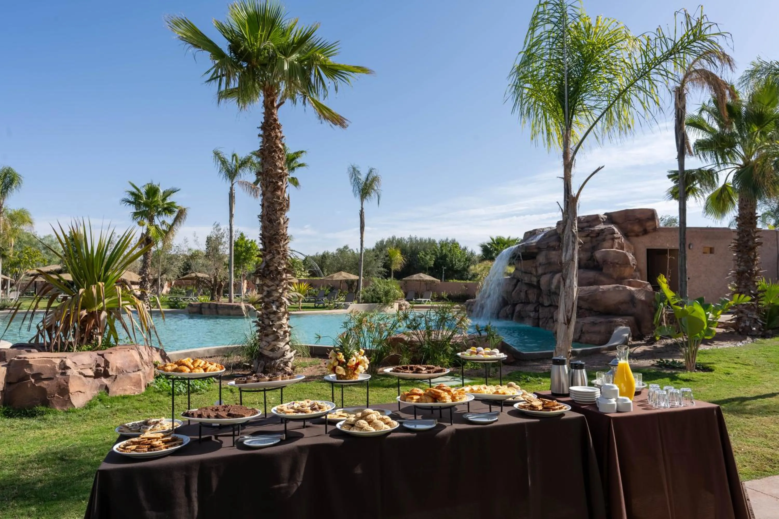 Swimming pool in Oasis lodges