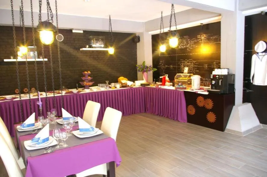 Food and drinks in Hotel Malinowski Business