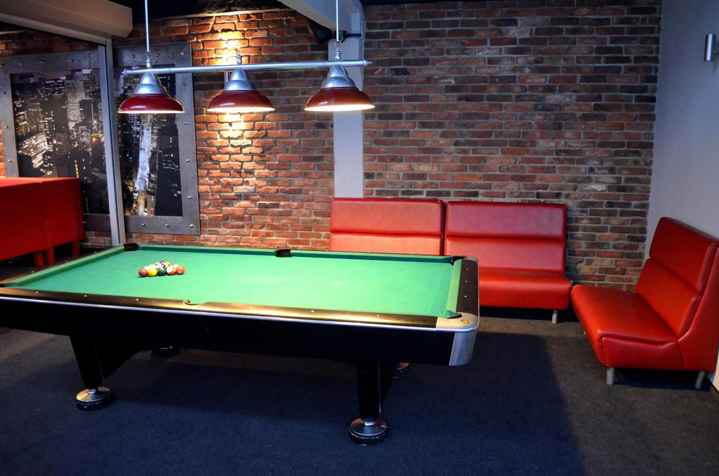 Billiard in Hotel Malinowski Business