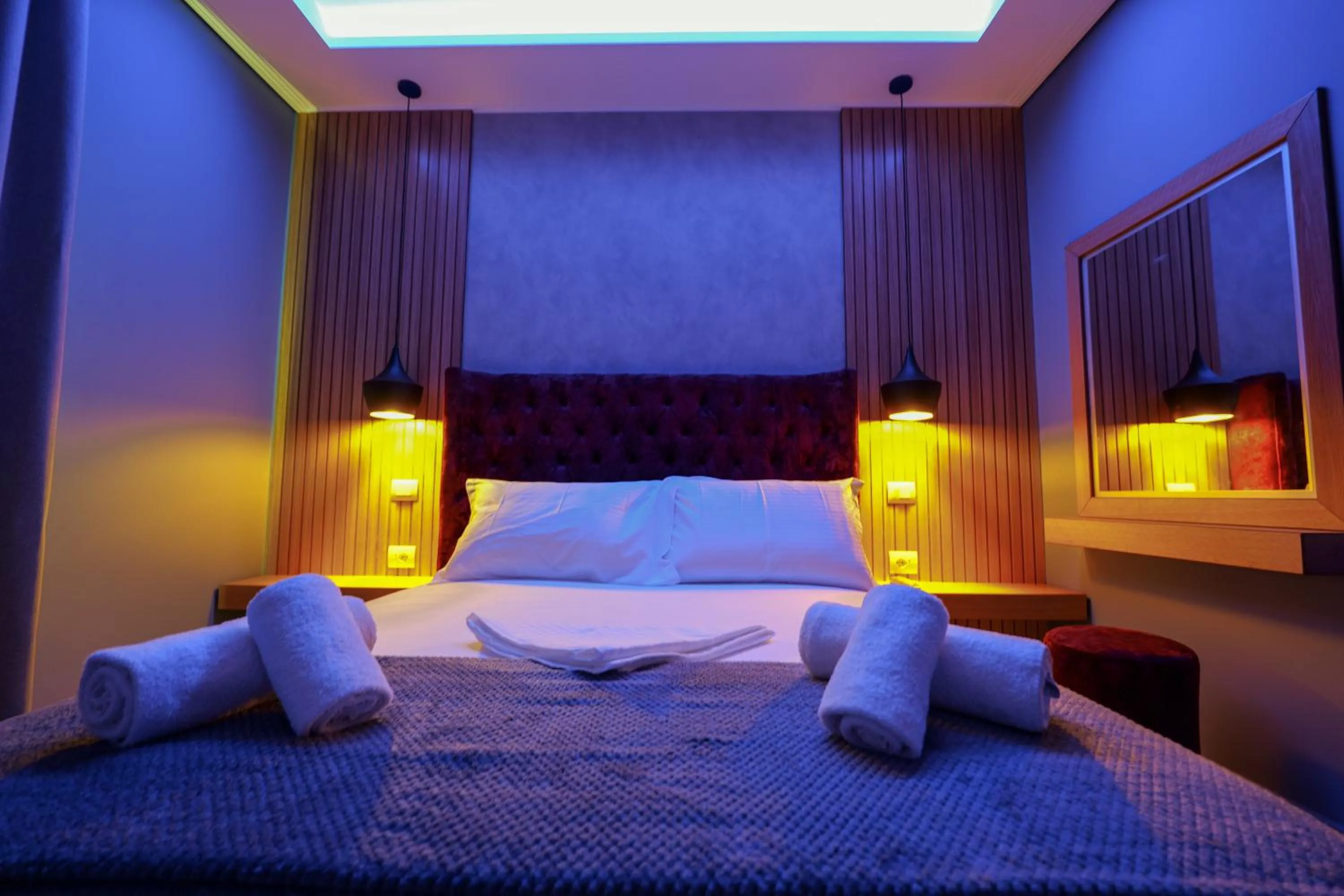 Bed in Hotel Piramida