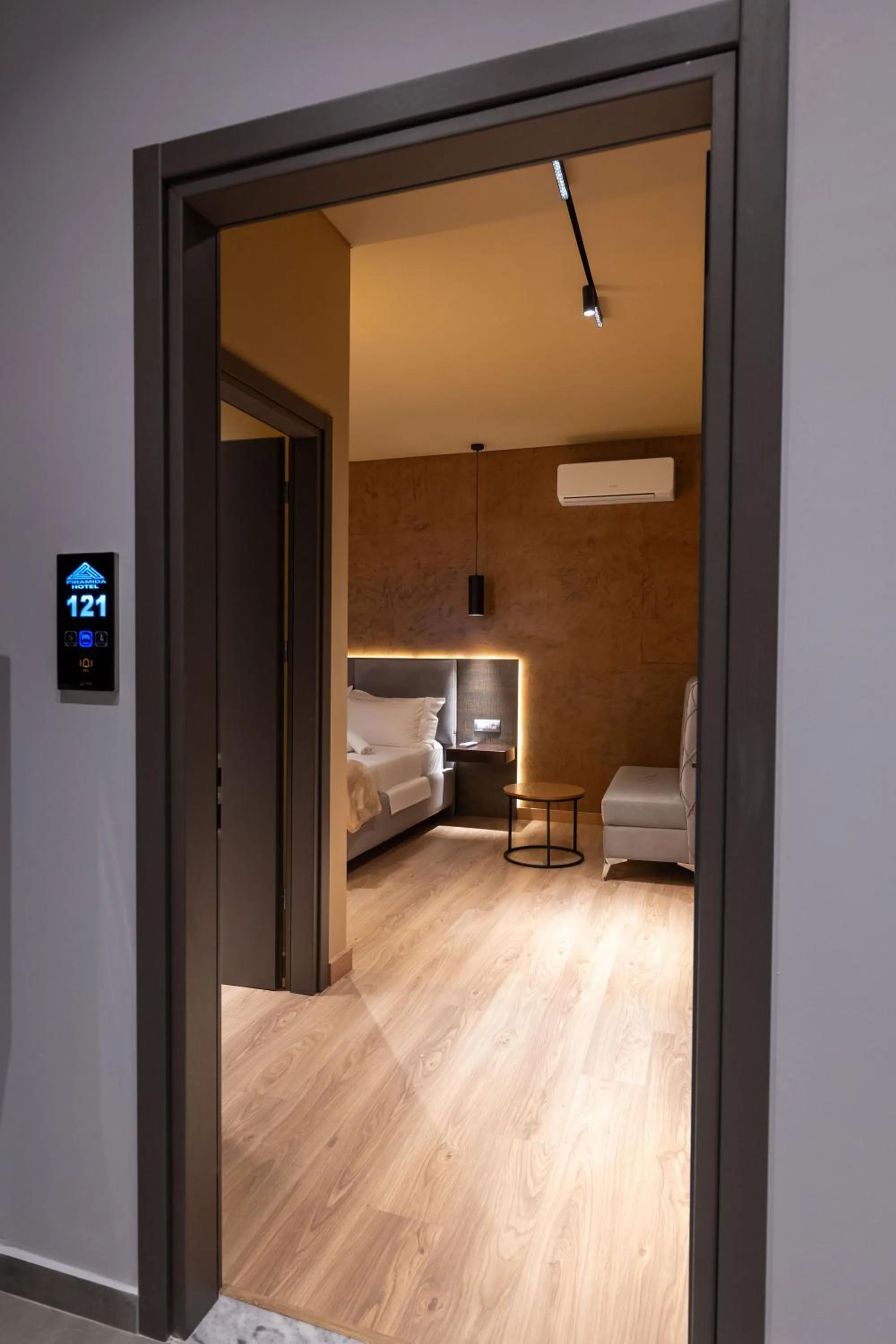 Bed in Hotel Piramida